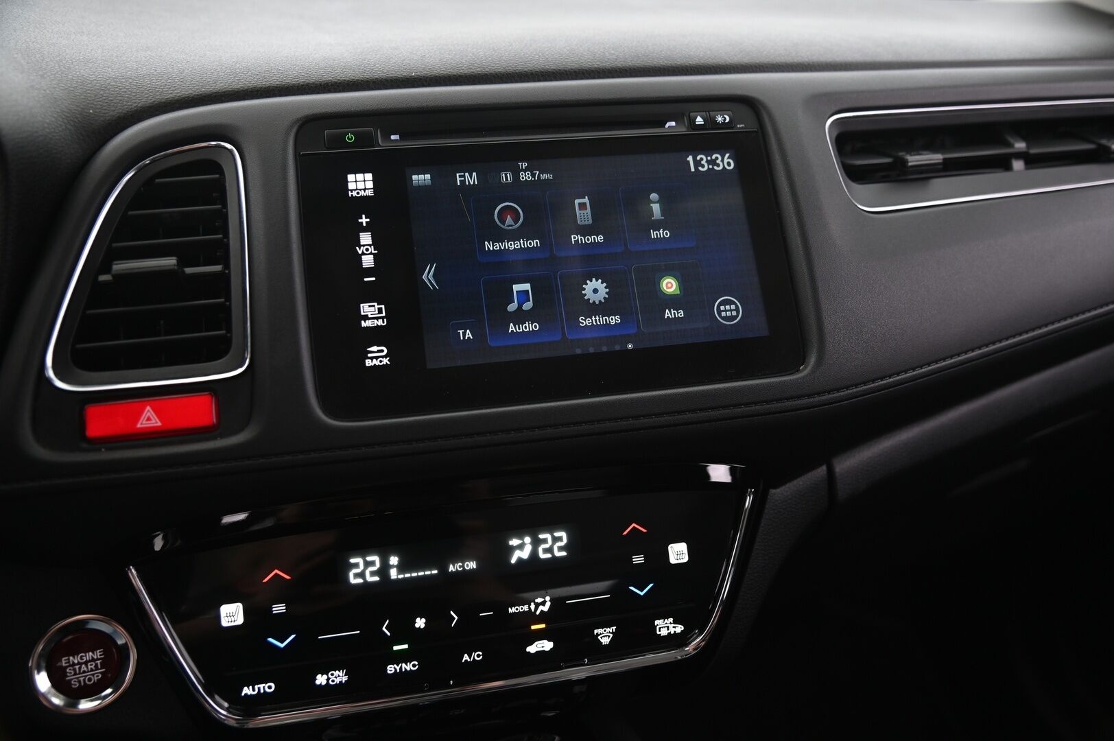 Honda HR-V 2017 1,6 D Executive - Lasikatto | P*kamera | Vakkari | Koukku | Lohko & sisätilalämmitin | 2x Renkaat & vanteet | Juuri huollettu! | Suomi-auto
