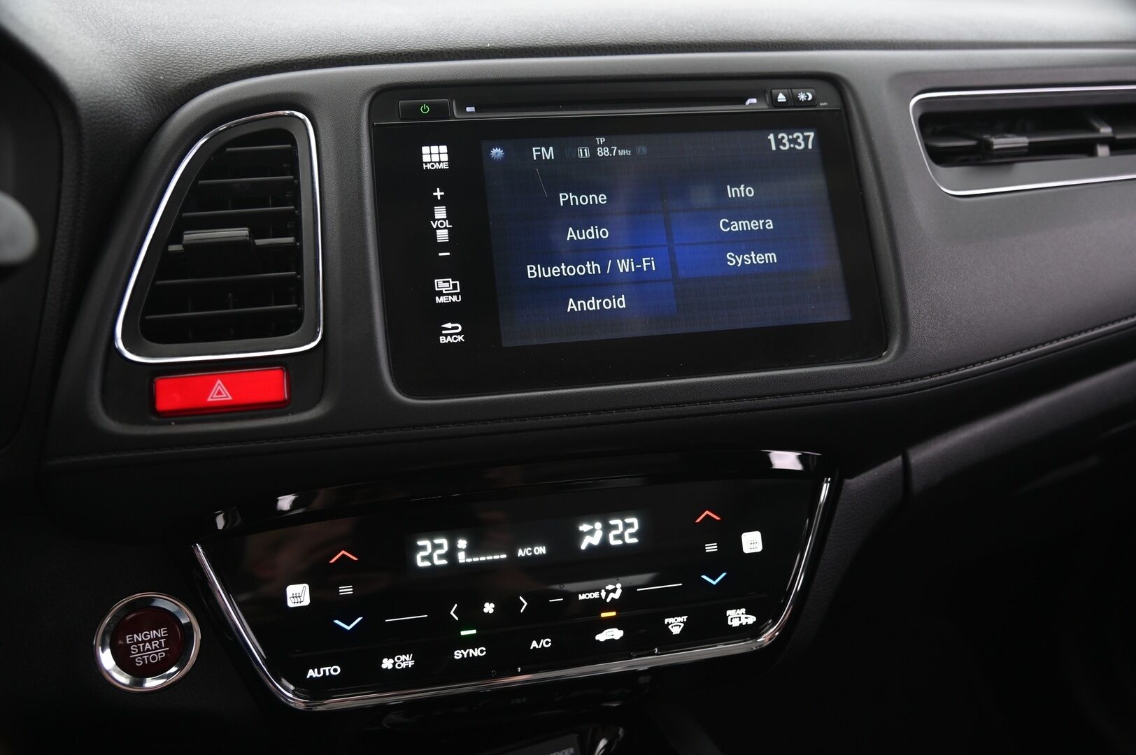 Honda HR-V 2017 1,6 D Executive - Lasikatto | P*kamera | Vakkari | Koukku | Lohko & sisätilalämmitin | 2x Renkaat & vanteet | Juuri huollettu! | Suomi-auto