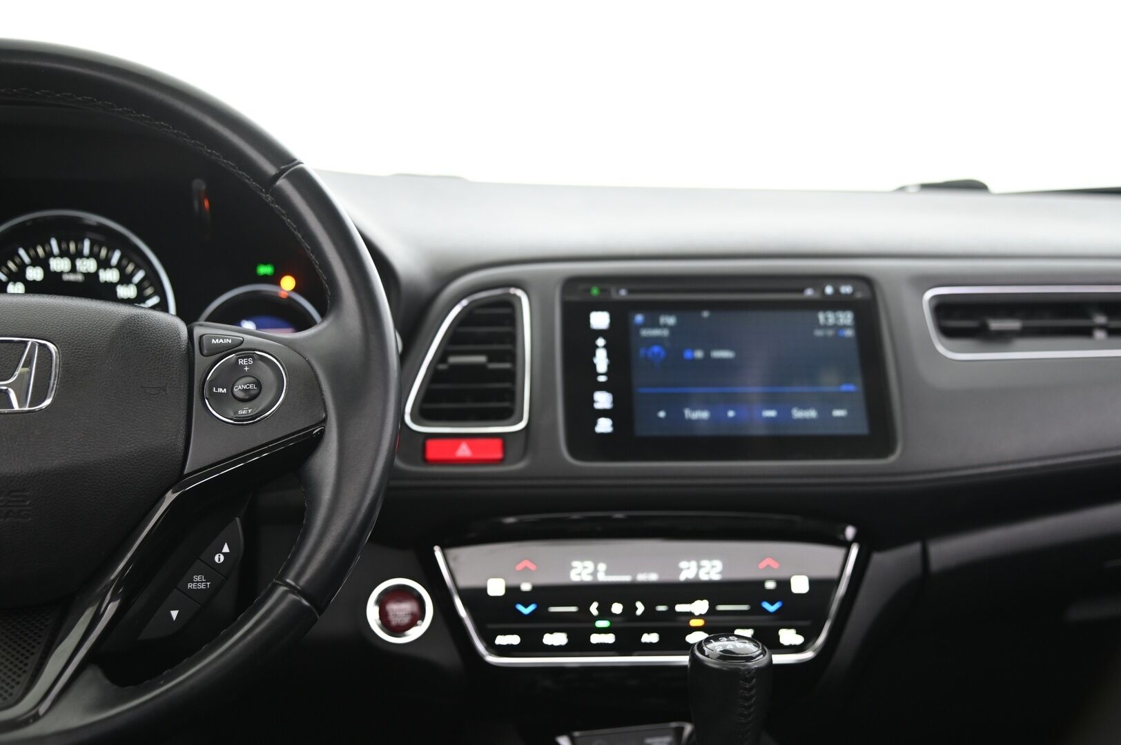 Honda HR-V 2017 1,6 D Executive - Lasikatto | P*kamera | Vakkari | Koukku | Lohko & sisätilalämmitin | 2x Renkaat & vanteet | Juuri huollettu! | Suomi-auto