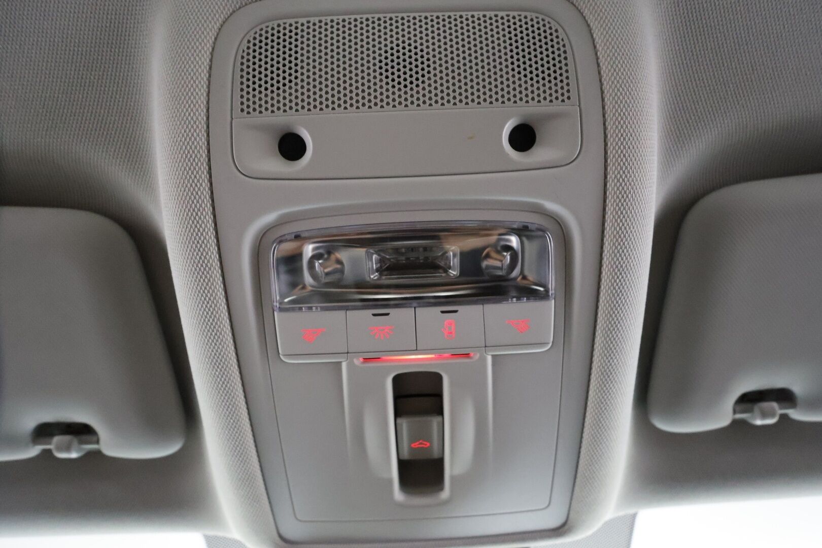 Audi A3 2016 Sportback 1,4 TFSI e-tron S tronic * ACC / LED / P.tutkat / Sporttipenkit / Lasikattoluukku / Lohkolämmitin * - Kahdet uudet renkaat/  06/25 Huollettu / Siisti kuntoinen!