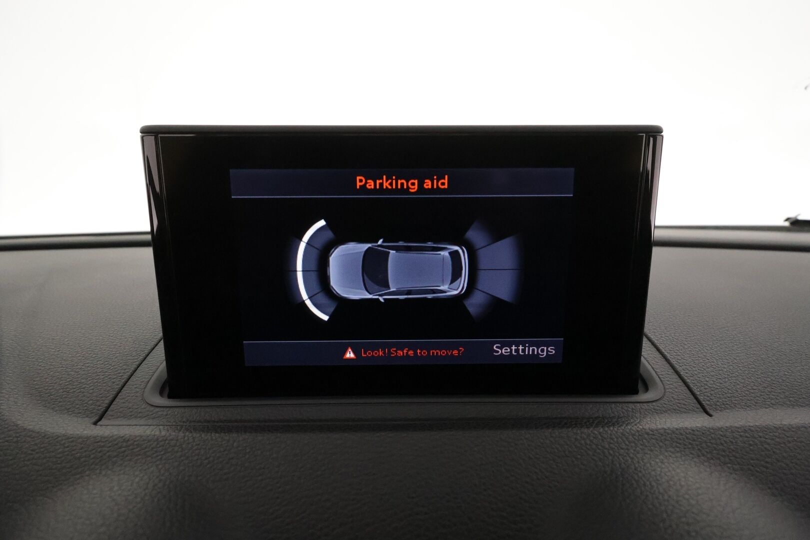 Audi A3 2016 Sportback 1,4 TFSI e-tron S tronic * ACC / LED / P.tutkat / Sporttipenkit / Lasikattoluukku / Lohkolämmitin * - Kahdet uudet renkaat/  06/25 Huollettu / Siisti kuntoinen!