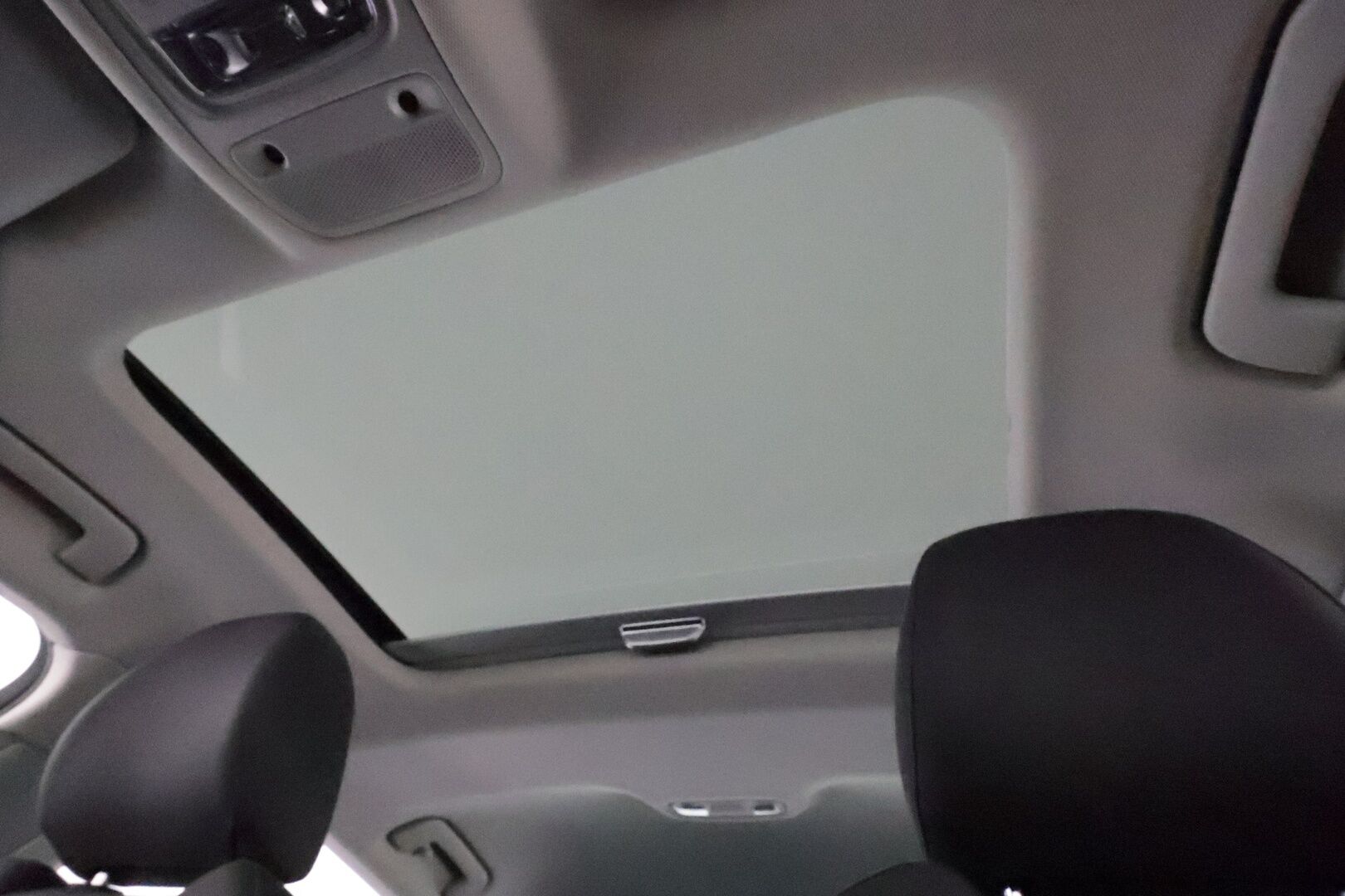 Audi A3 2016 Sportback 1,4 TFSI e-tron S tronic * ACC / LED / P.tutkat / Sporttipenkit / Lasikattoluukku / Lohkolämmitin * - Kahdet uudet renkaat vanteilla! - HULLUT BLACKWEEK JATKOT - KORKOTARJOUS 2,49%