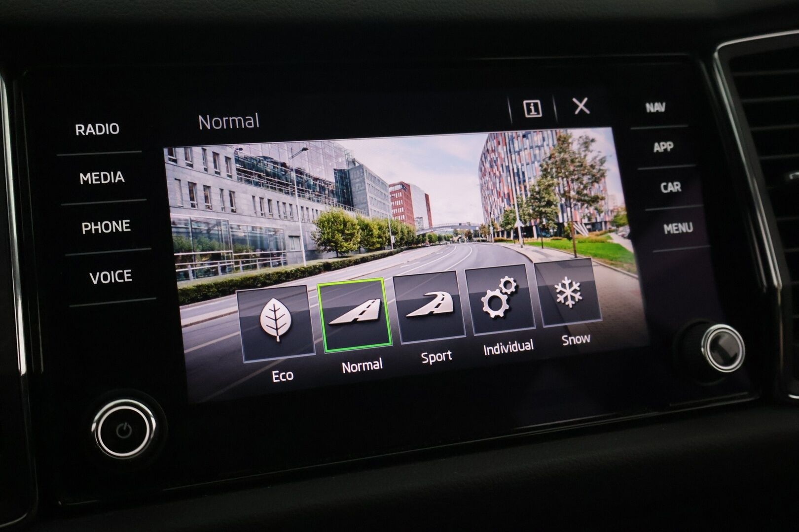 Skoda Kodiaq 2020 2,0 TDI 190 4x4 Style BusinessLine DSG Autom. - Suomi-auto | Webasto | ACC | Digimittari | BLIS | 360-Kamera | Muistipenkit | Winter package | Canton Audio | Tuore leima!