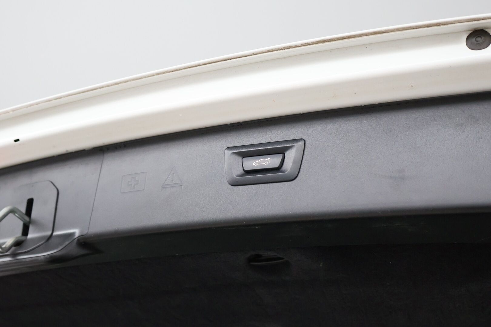 BMW 530 2014 F11 Touring 530d A xDrive M-Sport LCI | Myydään huutokaupat.comissa | - | Panorama | Lohko | Koukku | Prof.navi | Hifit | Muistipenkki | Digimittaristo | 