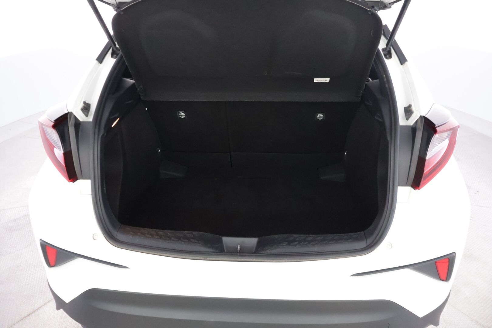 Toyota C-HR 2020 1,8 Hybrid Active - | ACC | Peruutuskamera | Facelift | Suomi-auto | LED |  2x Renkaat & vanteet | 