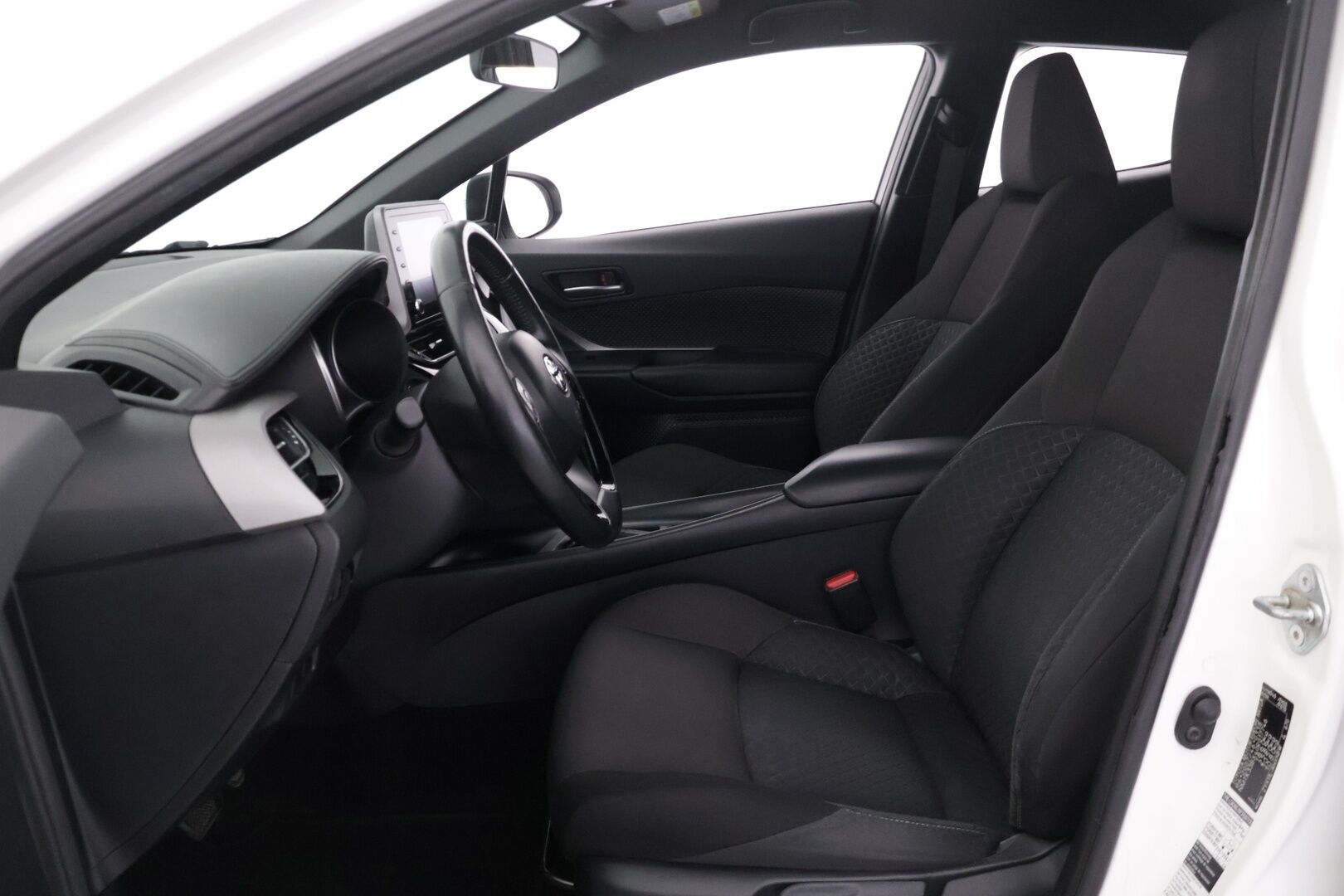 Toyota C-HR 2020 1,8 Hybrid Active - | ACC | Peruutuskamera | Facelift | Suomi-auto | LED |  2x Renkaat & vanteet | 