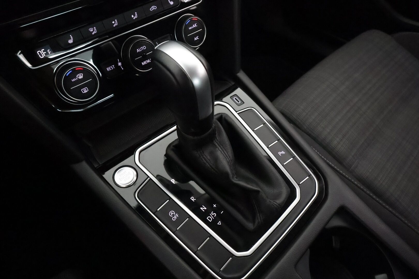 Volkswagen Passat 2020 Sedan Style 1,5 TSI EVO 110 kW DSG **1.om Suomi-auto / Adapt.vakkari / LED / Navi / Apple&Android / P.tutkat**