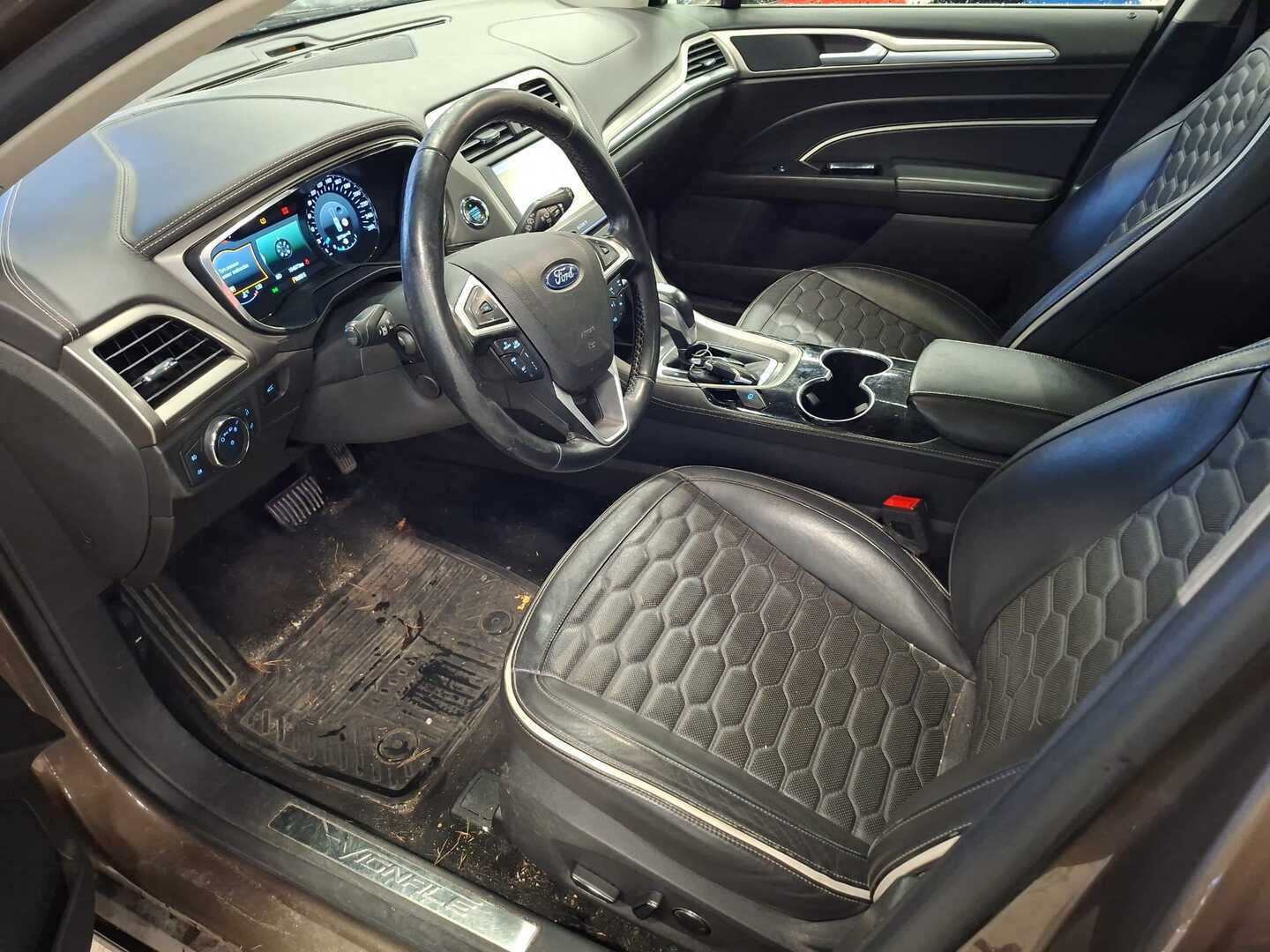 Ford Mondeo 2016, bild 3/3