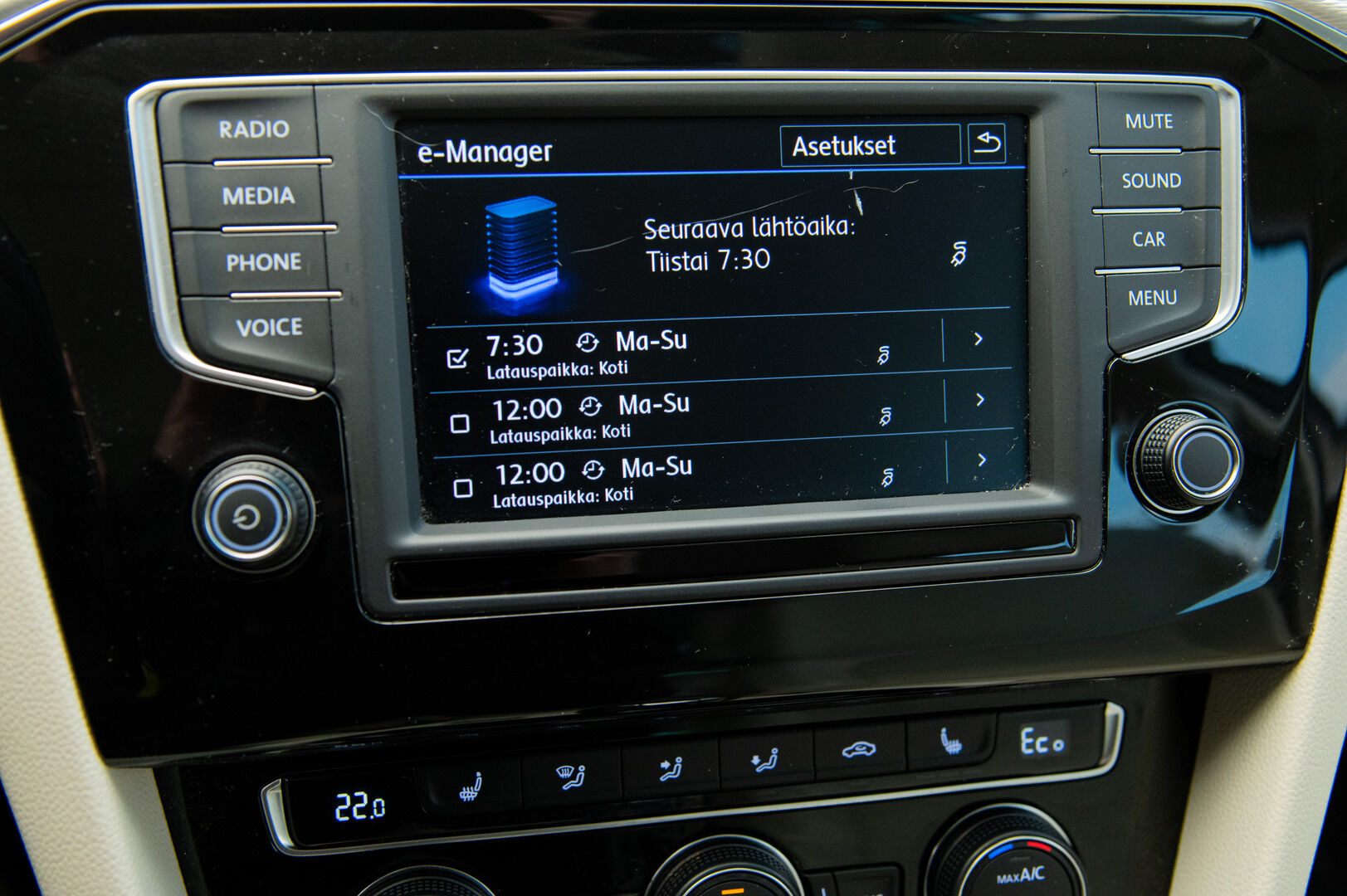Volkswagen Passat 2016 Variant GTE Plug-In Hybrid 160 kW (218 hv) DSG-automaatti - ACC | Ergo comfort | Vaalea sisusta | Koukku | P-Kamera | Ambient valaistus