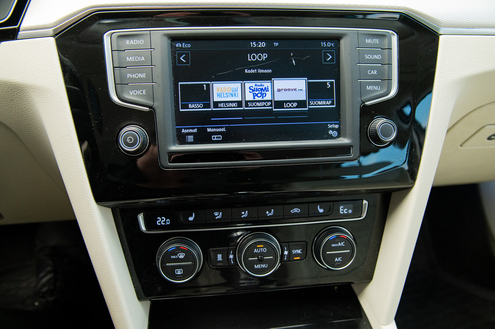 Volkswagen Passat 2016 Variant GTE Plug-In Hybrid 160 kW (218 hv) DSG-automaatti - ACC | Ergo comfort | Vaalea sisusta | Koukku | P-Kamera | Ambient valaistus