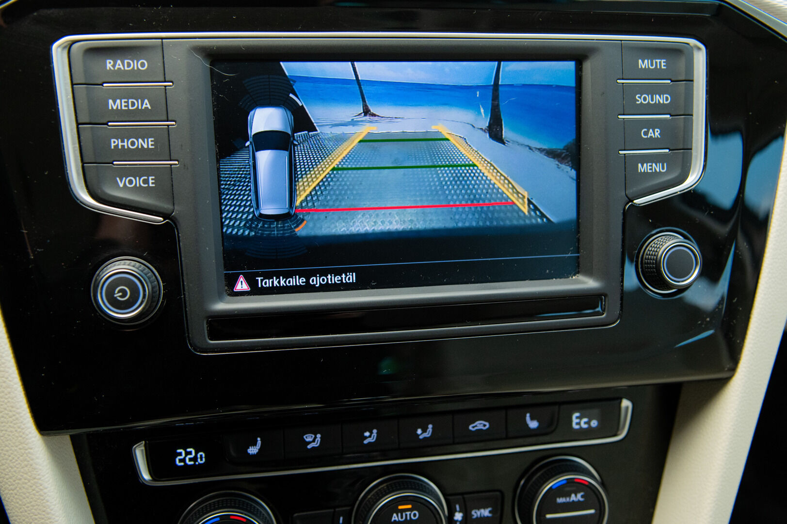 Volkswagen Passat 2016 Variant GTE Plug-In Hybrid 160 kW (218 hv) DSG-automaatti - ACC | Ergo comfort | Vaalea sisusta | Koukku | P-Kamera | Ambient valaistus