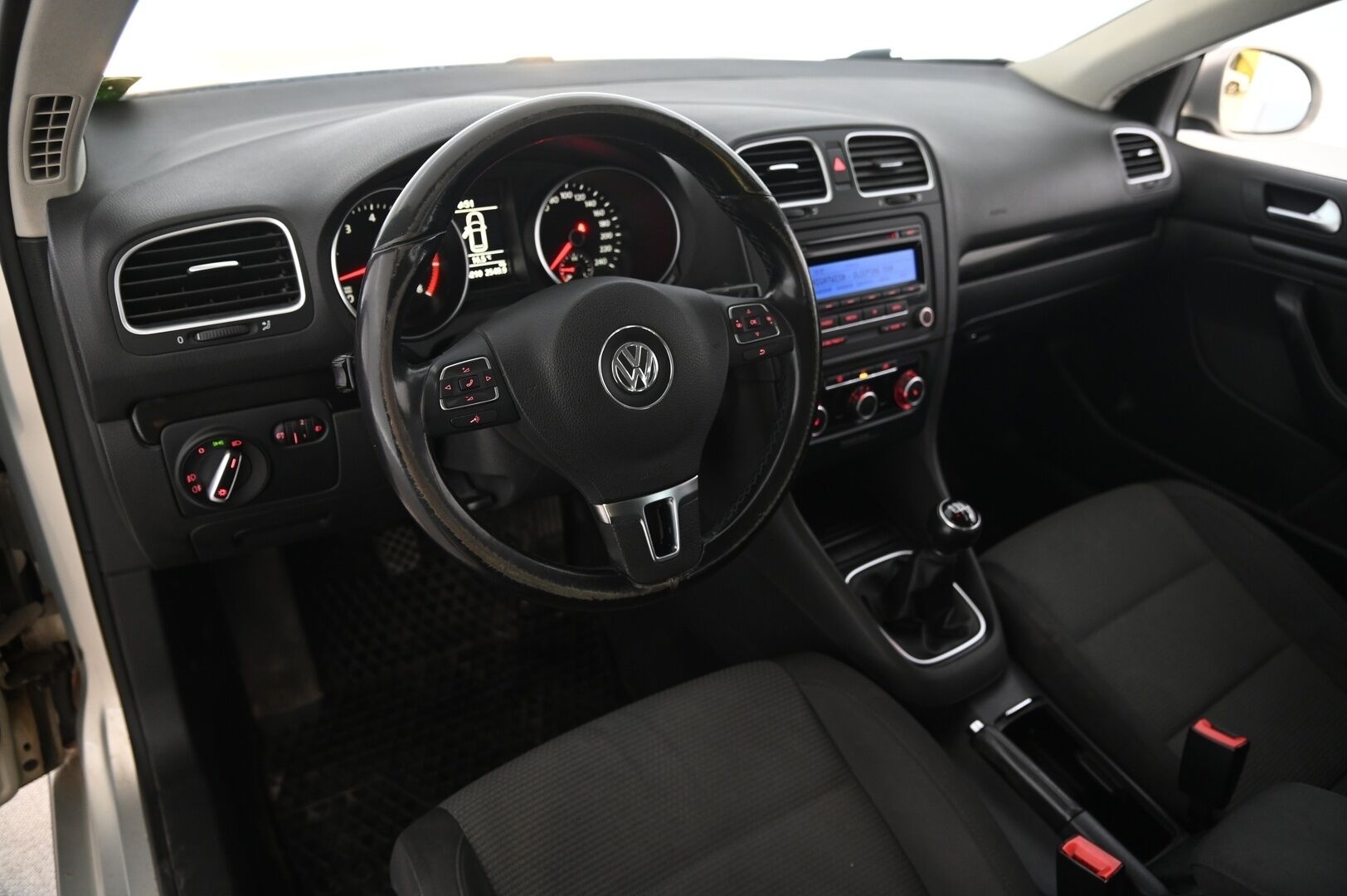 Volkswagen Golf 2011 Farmari 1.6 105hv ***MYYDÄÄN HUUTOKAUPAT.COM*** - ***MYYDÄÄN HUUTOKAUPAT.COM***