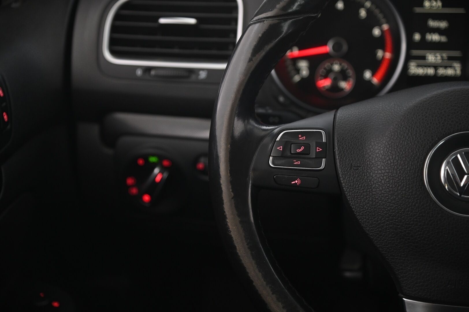 Volkswagen Golf 2011 Farmari 1.6 105hv ***MYYDÄÄN HUUTOKAUPAT.COM*** - ***MYYDÄÄN HUUTOKAUPAT.COM***