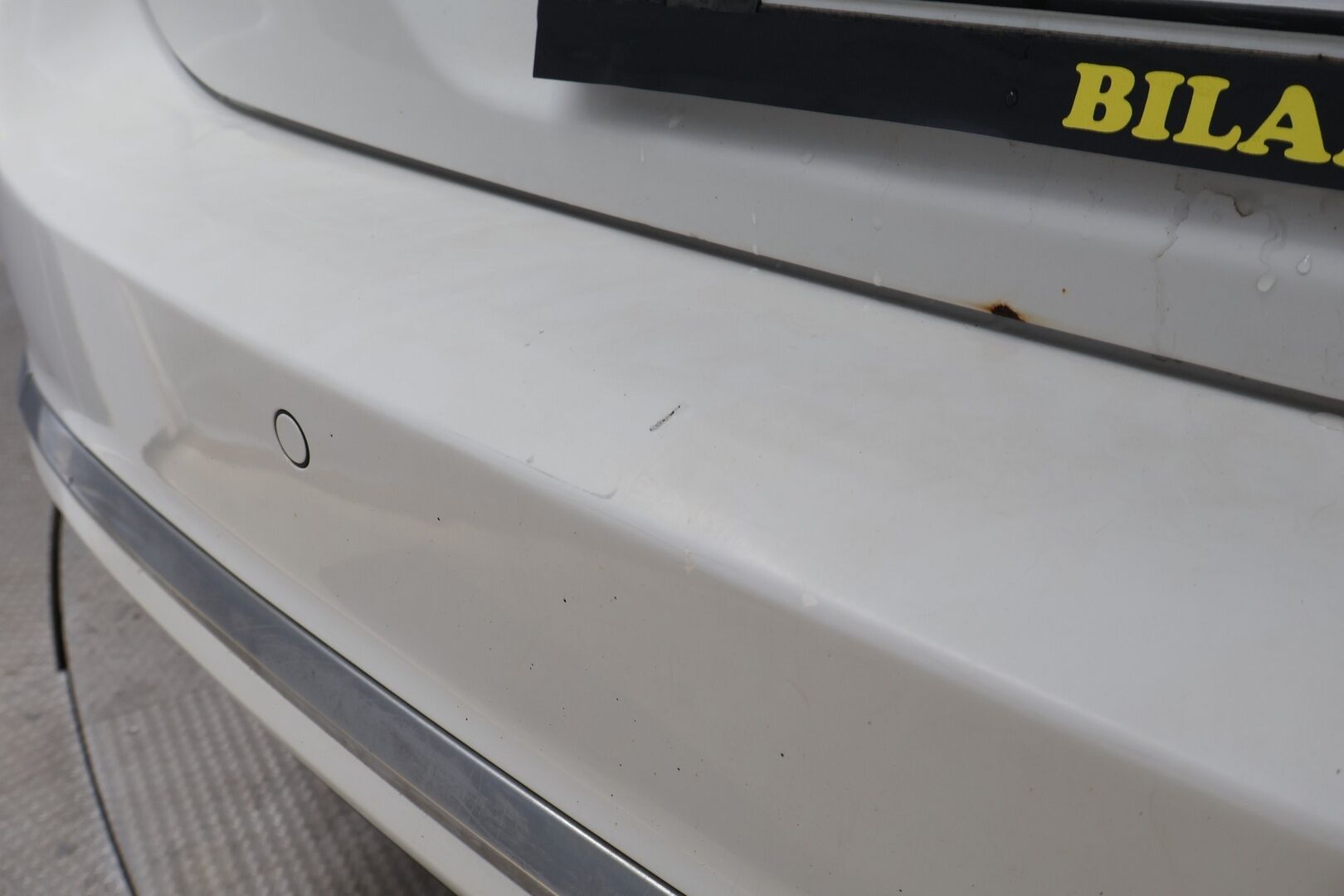 Volkswagen Passat 2012 - YritysOutlet - Myydään vain yrityksille - – Tämä auto myydään YritysOutlet -valikoimasta vain yritykselle