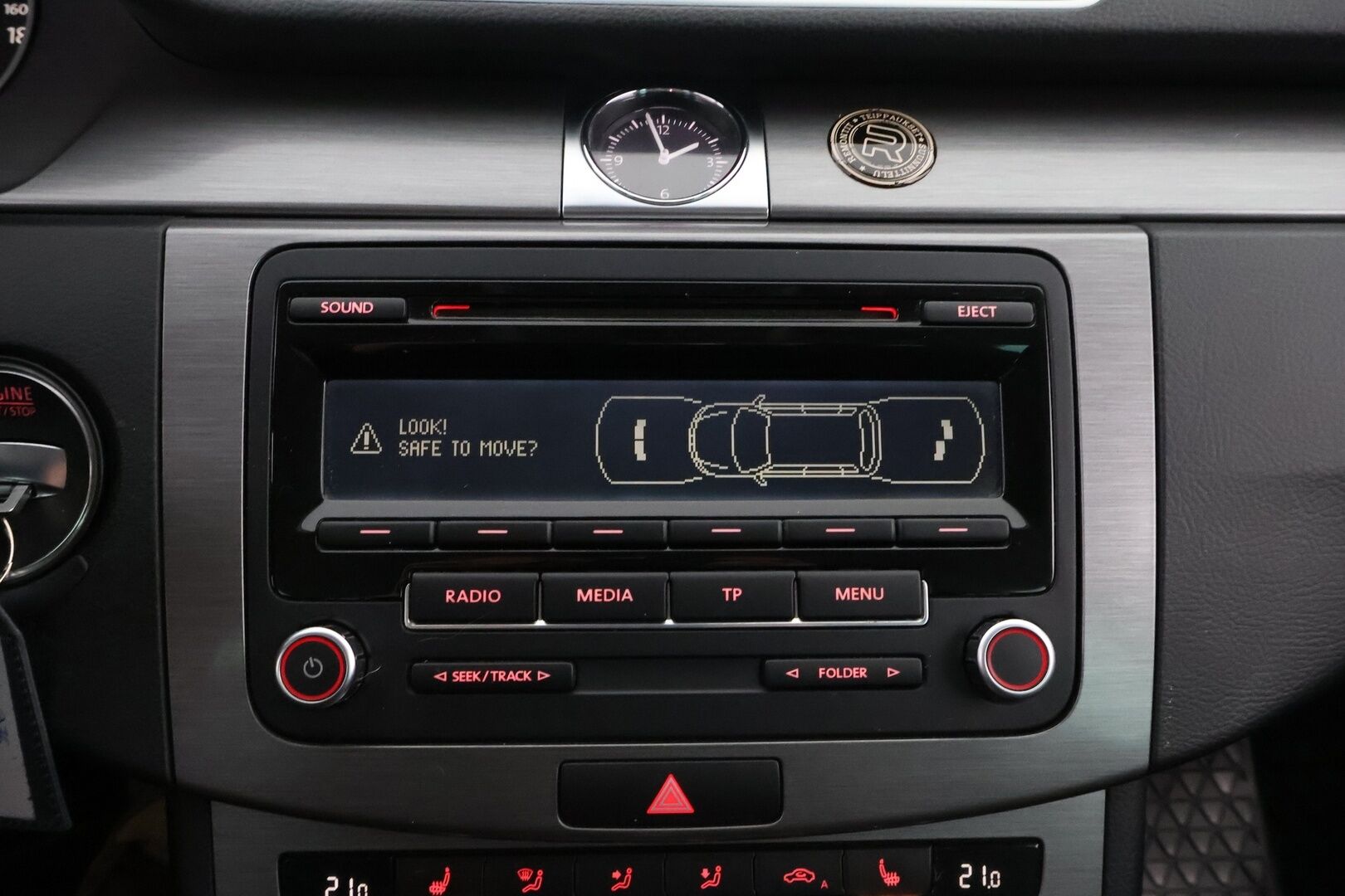 Volkswagen Passat 2012 - YritysOutlet - Myydään vain yrityksille - – Tämä auto myydään YritysOutlet -valikoimasta vain yritykselle