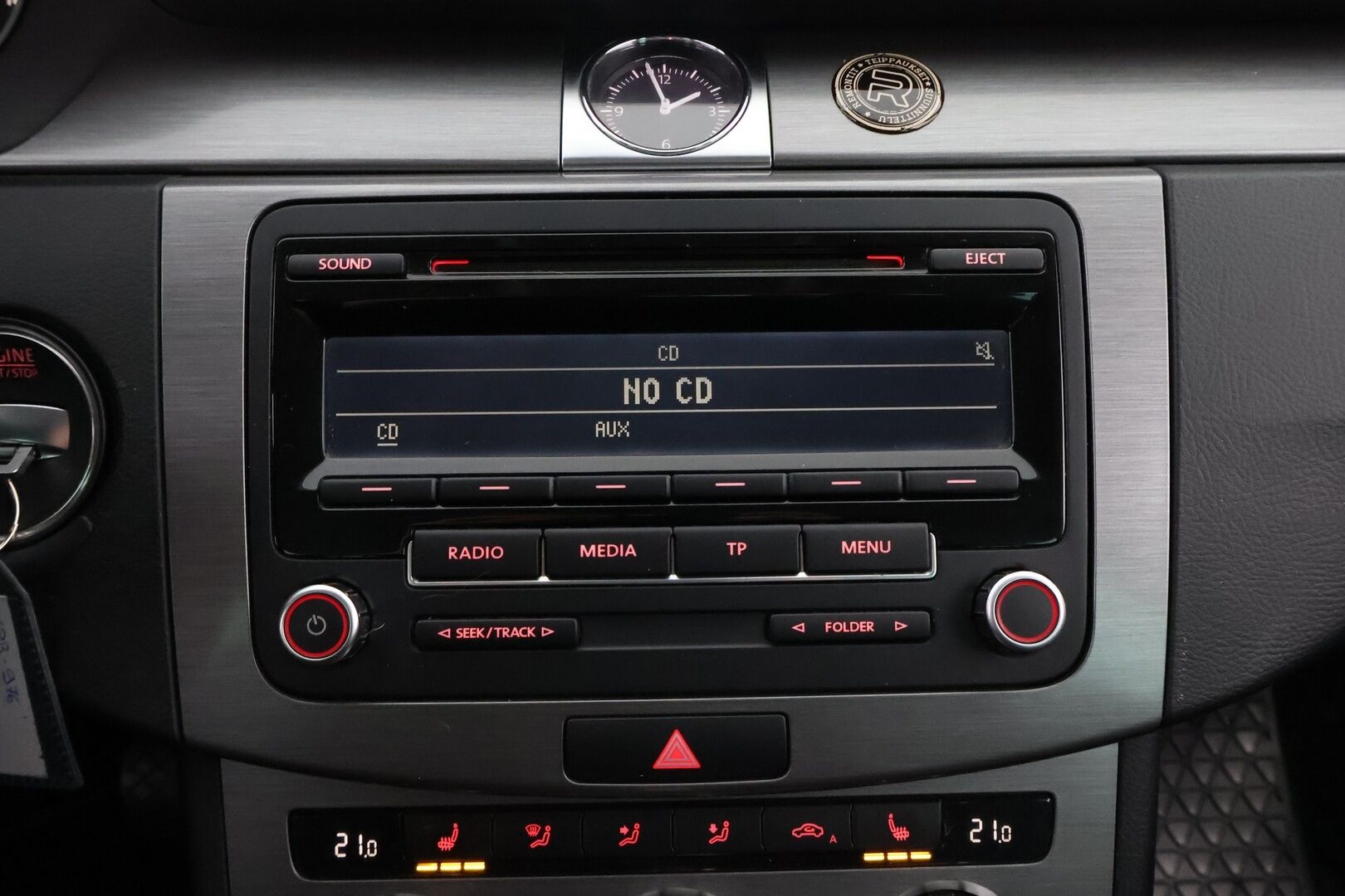 Volkswagen Passat 2012 - YritysOutlet - Myydään vain yrityksille - – Tämä auto myydään YritysOutlet -valikoimasta vain yritykselle