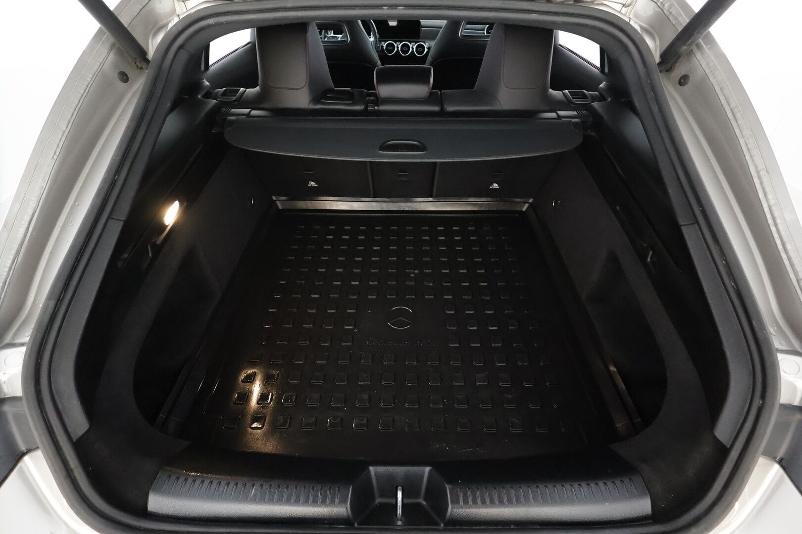 Mercedes-Benz CLA 2020 250 4MATIC A Shooting Brake Business AMG * Widescreen / P.Kamera / LED-High Performance / Kaistavahti / Sportpenkit * - Kahdet Renkaat / Suomi-auto - HULLUT BLACKWEEK JATKOT - KORKOTARJOUS 2,49%