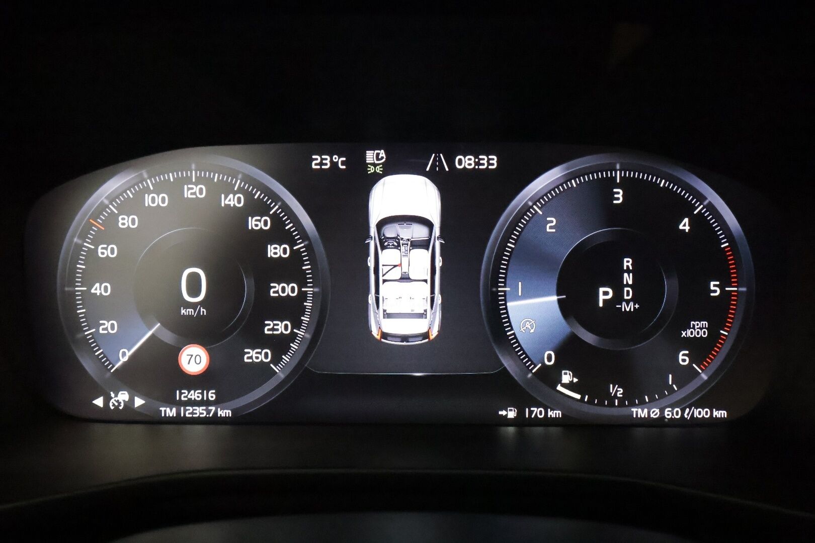 Volvo XC40 2020 D3 Business aut **Adapt.vakkari / Webasto / Sähköpenkit / Muistipenkki / P.tutkat / KeylessGo / Digimittaristo** - 1.Om Suomi-auto / Kahdet renkaat aluvanteilla / Merkkihuollettu / Mustat nahat / Penkinlämmittimet takana / Sähköluukku