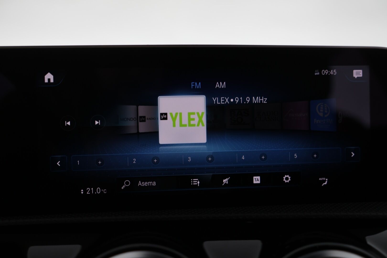 Mercedes-Benz A 2018 1.5 180 d A Business style * *Nahat / Tutkat / ACC / Hierovat ja tuuletetut penkit* - Huippu siisti! / Hyvät renkaat / Kattava huoltohistoria!* - HULLUT AVAJAISHULINAT KORKOTARJOUS 3,29 %