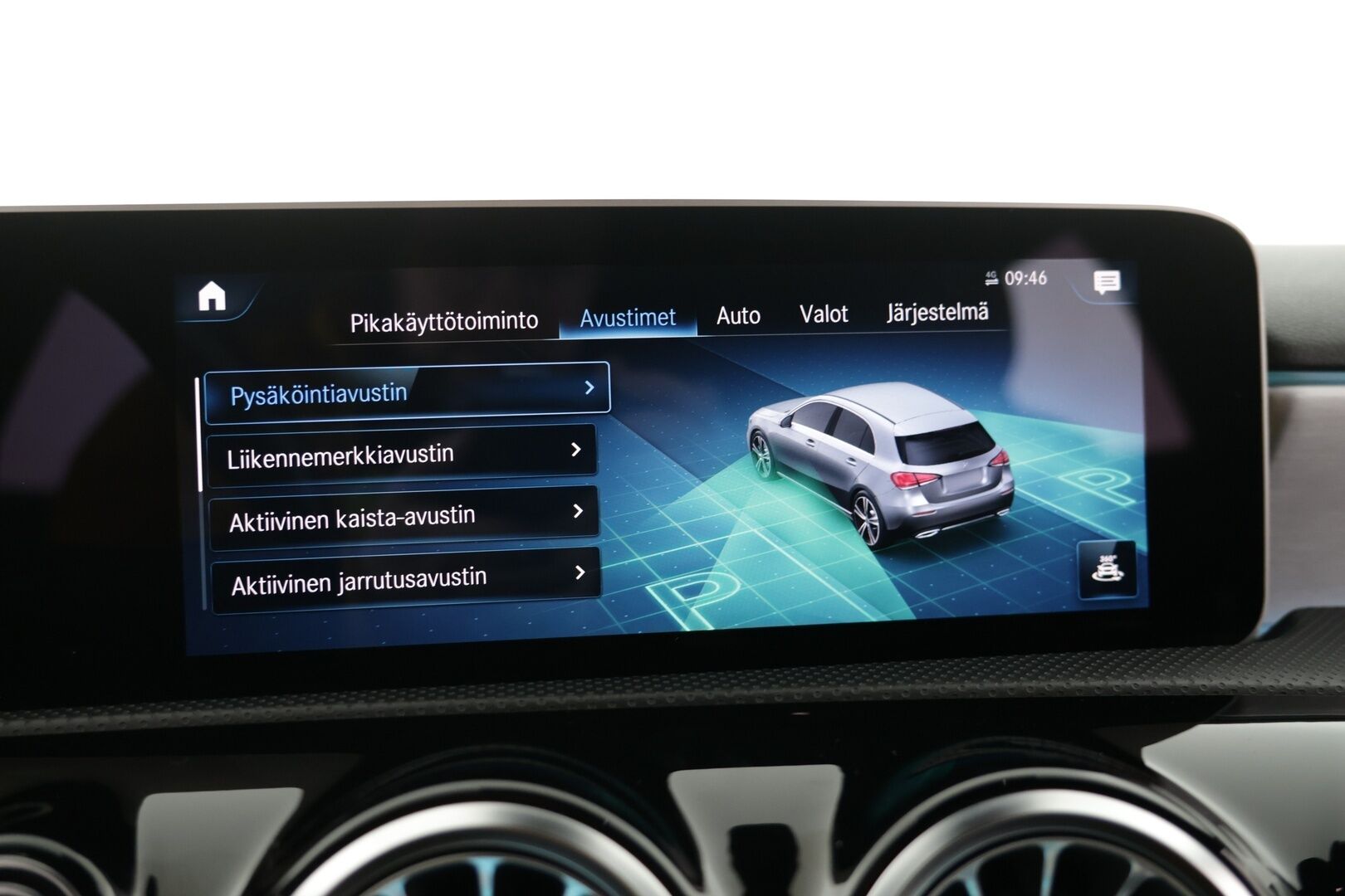 Mercedes-Benz A 2018 1.5 180 d A Business style - | Ilmastoidut- ja hierovat penkit ! | Nahat | ACC | Tutkat |