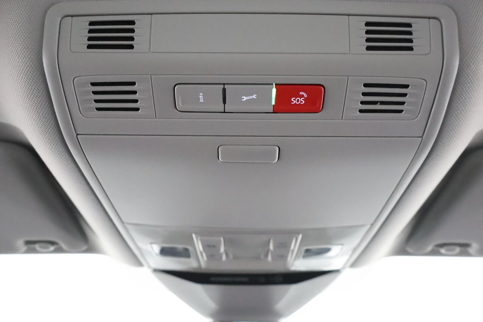 Volkswagen Passat 2020 edan Style 1,5 TSI EVO 110 kW DSG-automaatti *Adap.vakkari / ErgoComfort / P.tutkat / Aple&Android / Navi* - 1.om Suomi-auto / Myydään juuri merkkihuollettuna / Merkkihuollettu / Kahdet renkaat alumiinivantein / Seuraava katsastus 05.2026
