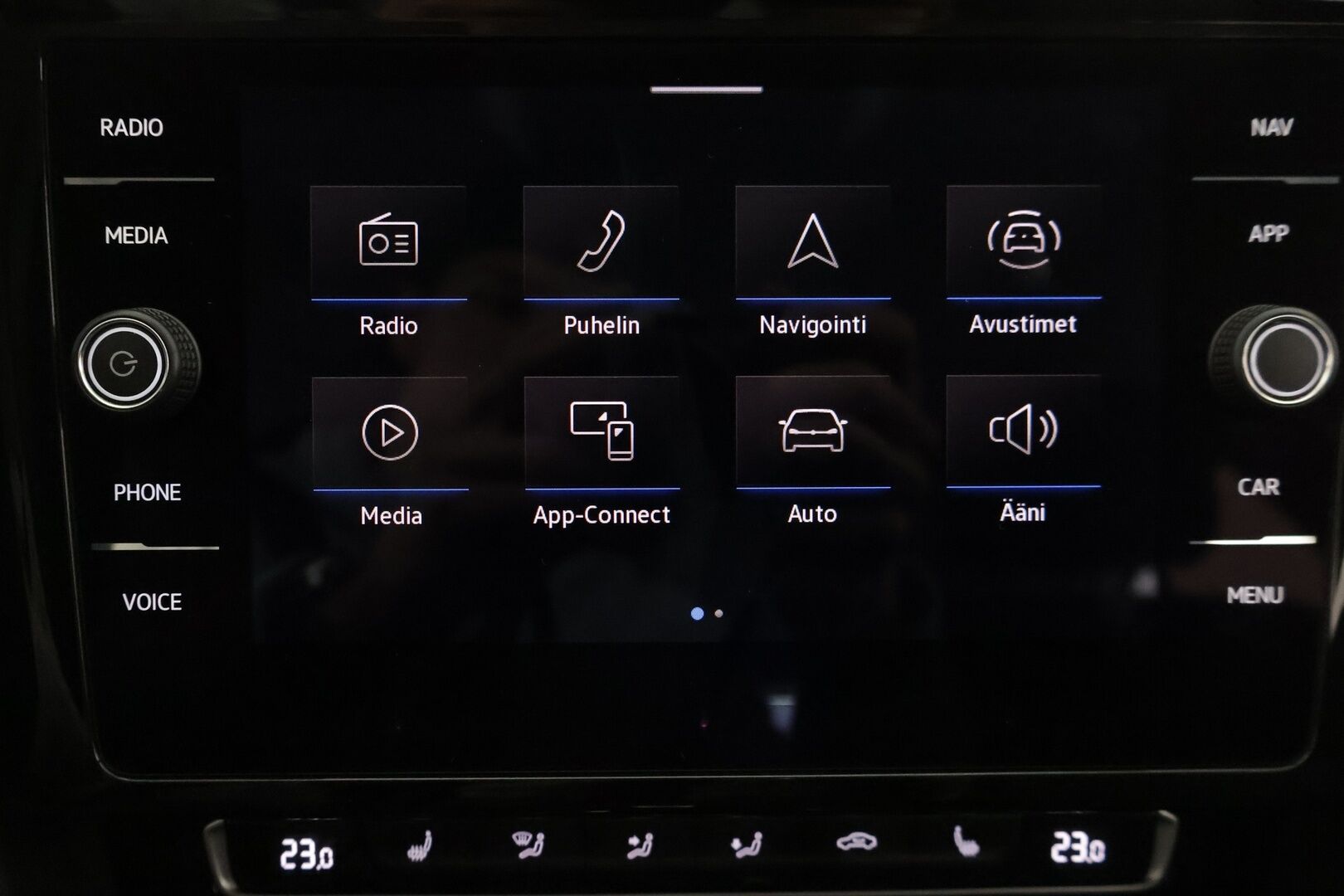 Volkswagen Passat 2020 edan Style 1,5 TSI EVO 110 kW DSG-automaatti *Adap.vakkari / ErgoComfort / P.tutkat / Aple&Android / Navi* - 1.om Suomi-auto / Myydään juuri merkkihuollettuna / Merkkihuollettu / Kahdet renkaat alumiinivantein / Seuraava katsastus 05.2026