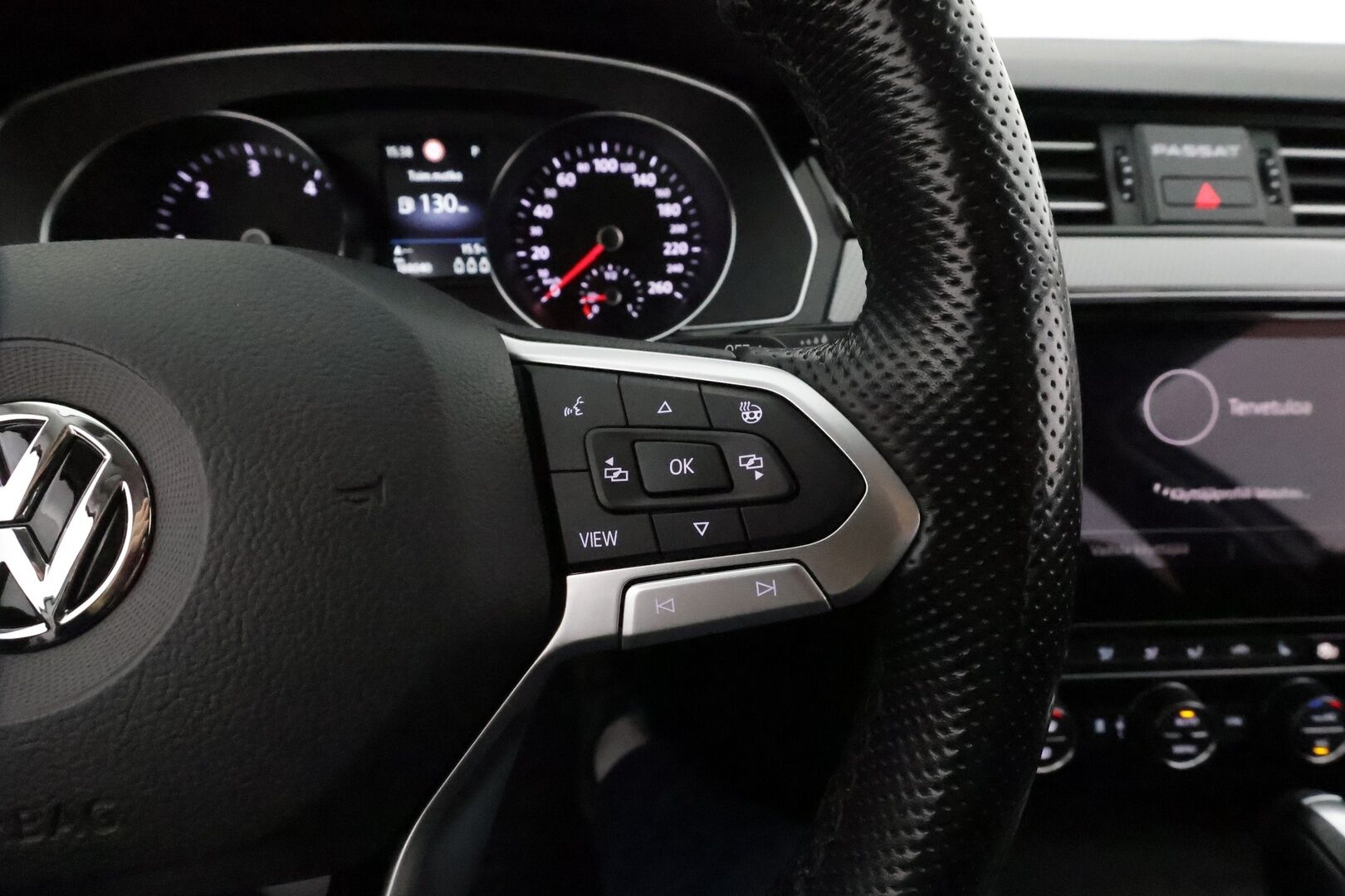 Volkswagen Passat 2020 Variant Alltrack 2,0 TDI SCR 140 kW 4MOTION DSG *ACC / IQ.Light / 360° / Webasto / Navi / KeylessGo* - Suomi-auto / Kahdet renkaat aluvanteilla