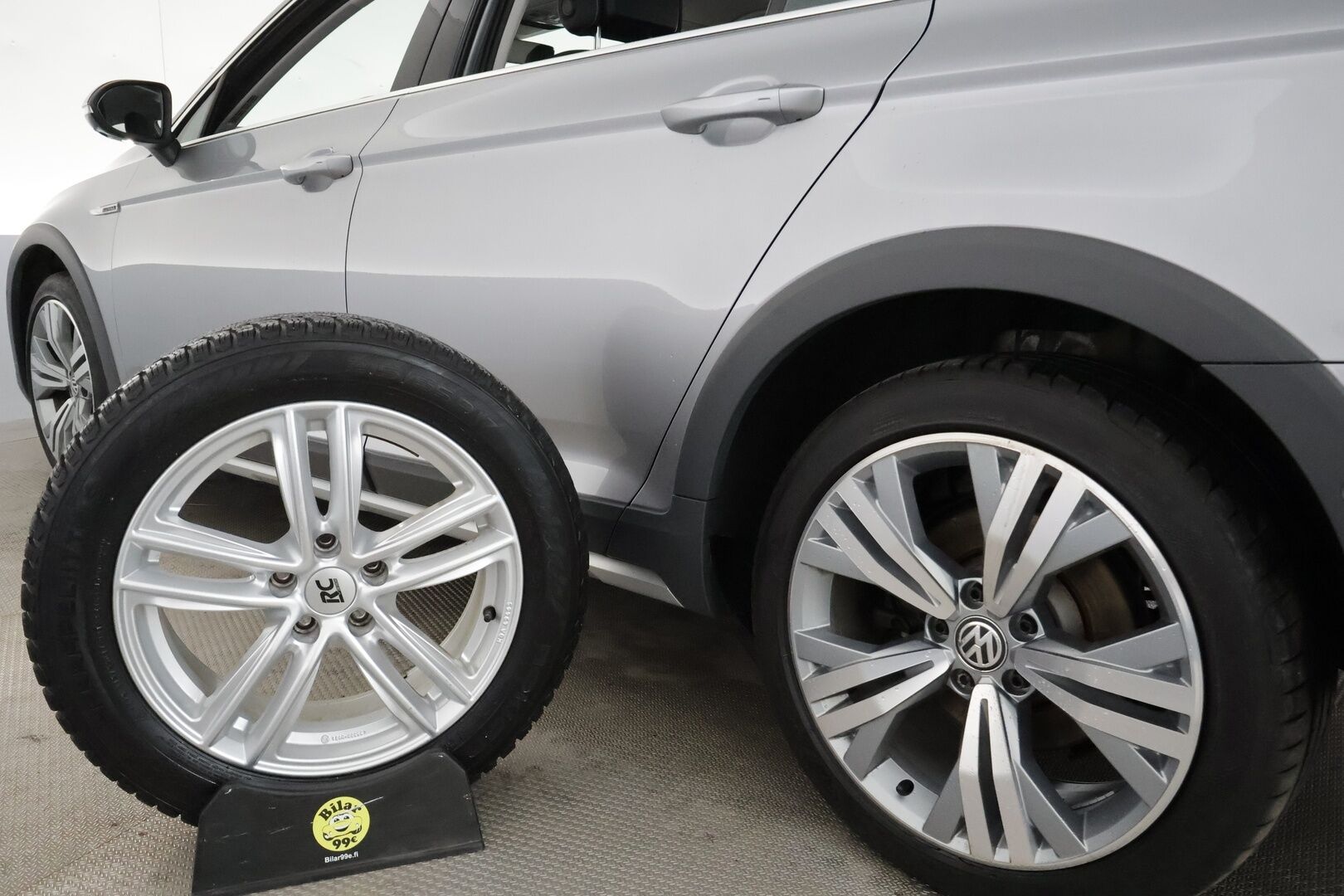 Volkswagen Passat 2020 Variant Alltrack 2,0 TDI SCR 140 kW 4MOTION DSG *ACC / IQ.Light / 360° / Webasto / Navi / KeylessGo* - Suomi-auto / Kahdet renkaat aluvanteilla
