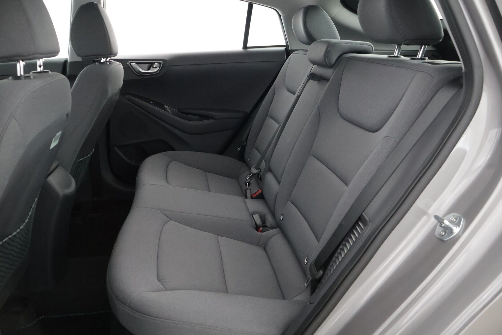 Hyundai IONIQ plug-in 2021 1,6 plug-in 141 hv 6-DCT Comfort Limited Edition MY20 - 1-omisteinen / 2 hyvät renkaat aluvanteilla / Suomi-auto *