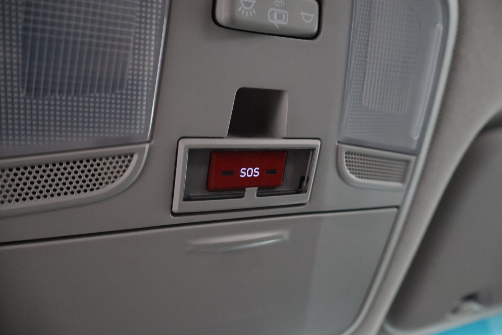 Hyundai IONIQ plug-in 2021 1,6 plug-in 141 hv 6-DCT Comfort Limited Edition MY20 - 1-omisteinen / 2 hyvät renkaat aluvanteilla / Suomi-auto *