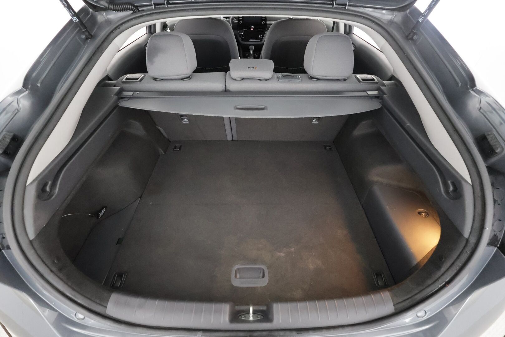 Hyundai IONIQ plug-in 2021 1,6 plug-in 141 hv 6-DCT Comfort Limited Edition MY20 - | Vakkari | LED | P.Kamera | Navi | Ratinlämmitys | Apple&Android | 1.Om Suomi-auto | Kahdet Renkaat |