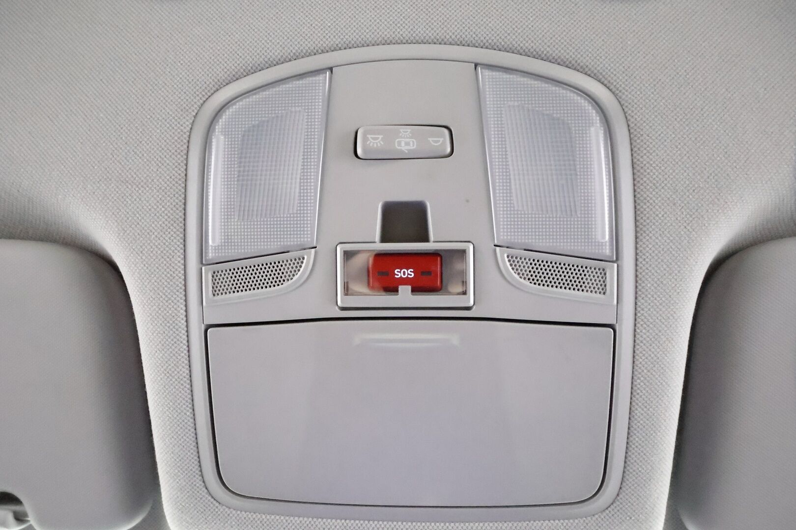 Hyundai IONIQ plug-in 2021 1,6 plug-in 141 hv 6-DCT Comfort Limited Edition MY20 - | Vakkari | LED | P.Kamera | Navi | Ratinlämmitys | Apple&Android | 1.Om Suomi-auto | Kahdet Renkaat |