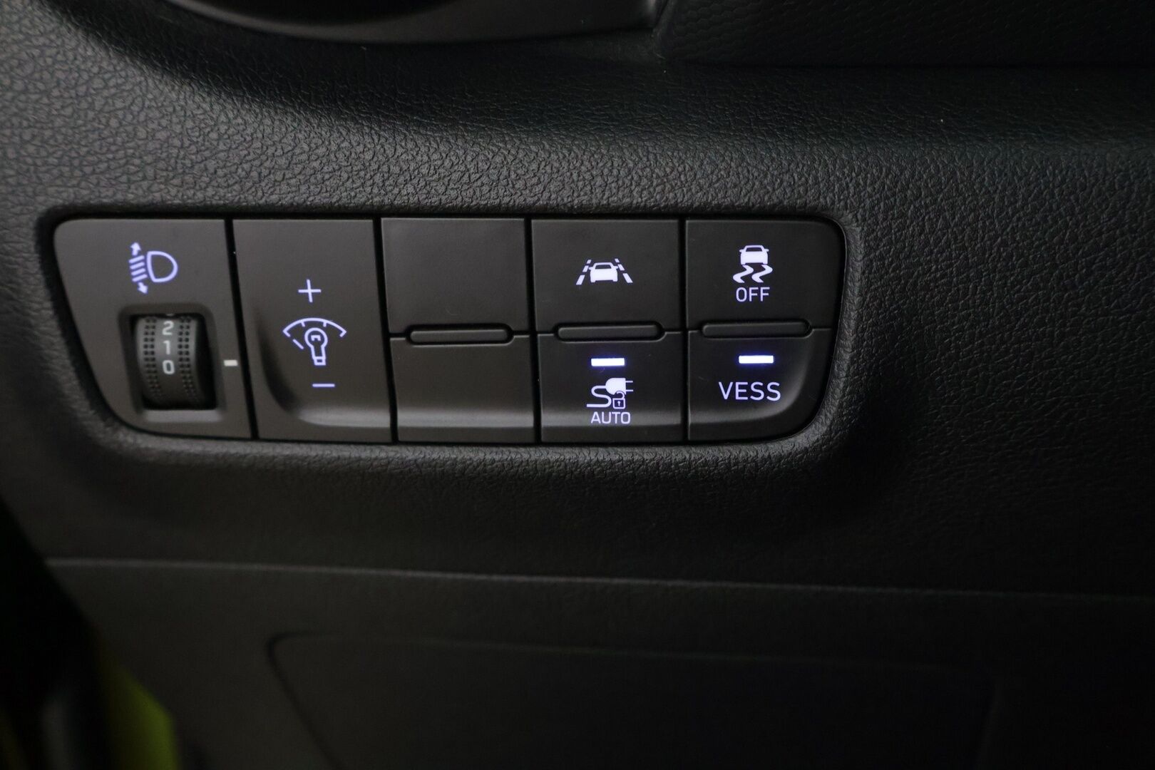 Hyundai KONA 2020 electric 39 kWh 136 hv Comfort** P-Kamera / ACC / Suomi-Auto - Ilmalämpöpumppu / Lime Twist -metalliväri