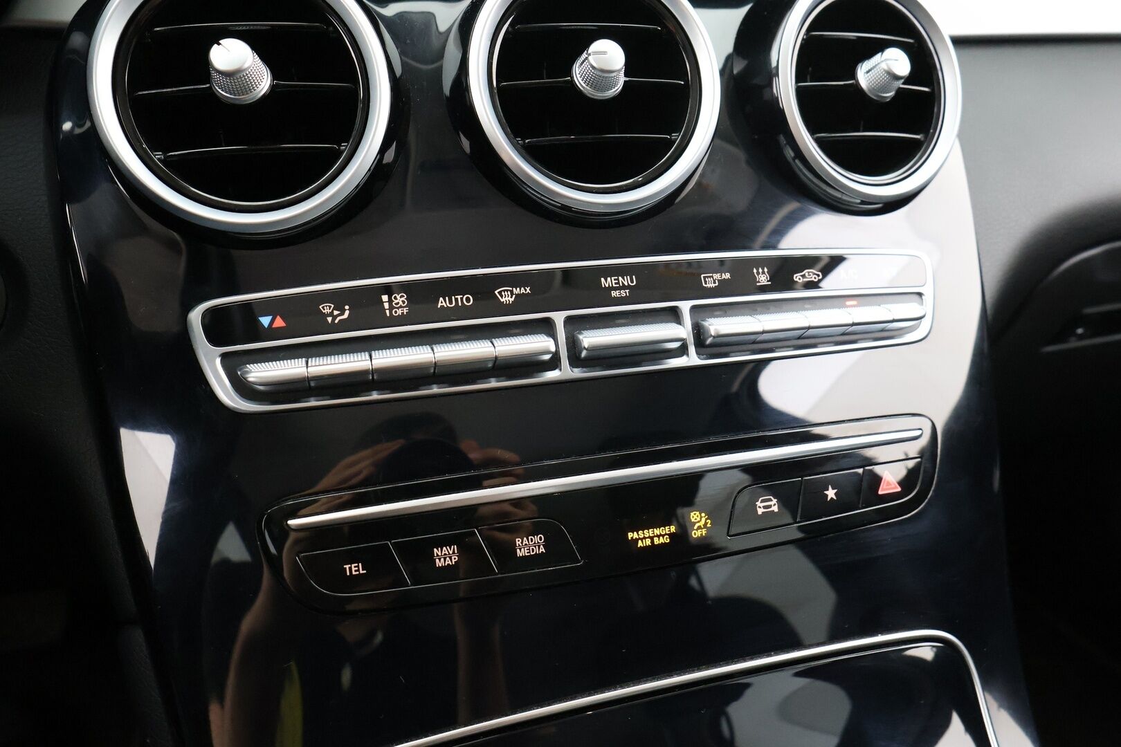 Mercedes-Benz GLC 2020 300 e 4MATIC A Business EQ Power - | 2-om. Suomi-auto | Facelift | Digimittaristo | Vakkari | Peruutuskamera | Sähköluukku |