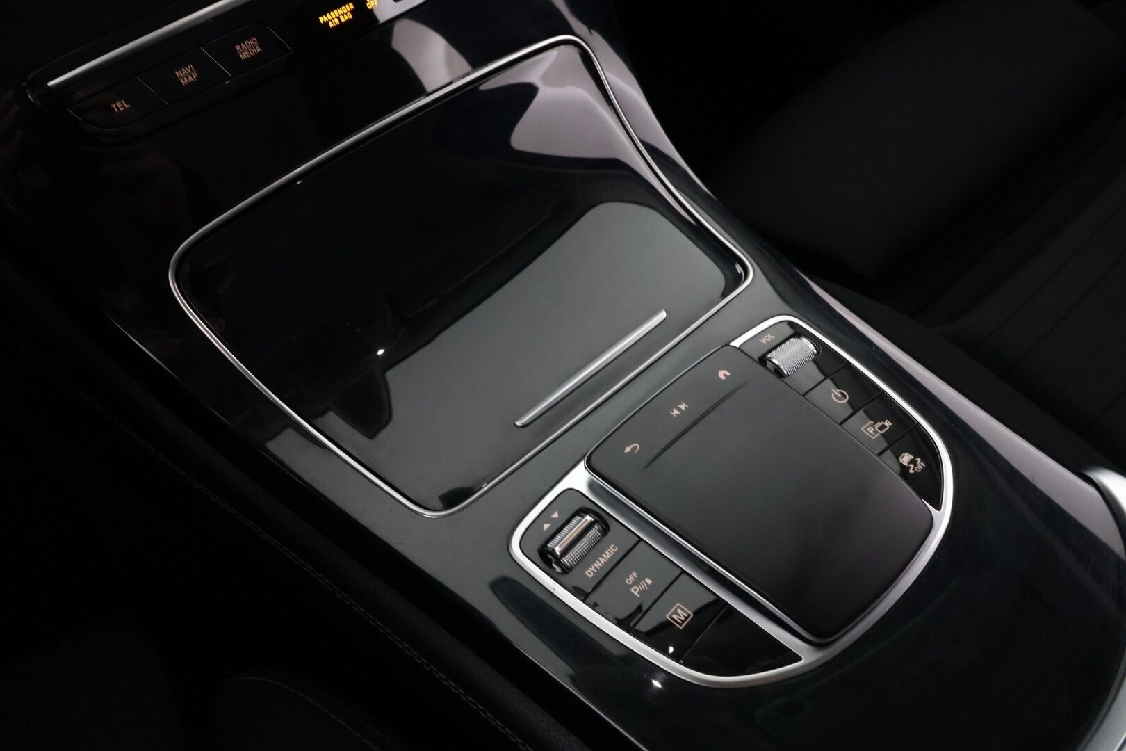 Mercedes-Benz GLC 2020 300 e 4MATIC A Business EQ Power - | 2-om. Suomi-auto | Facelift | Digimittaristo | Vakkari | Peruutuskamera | Sähköluukku | - KORKO VAIN 3,99 %