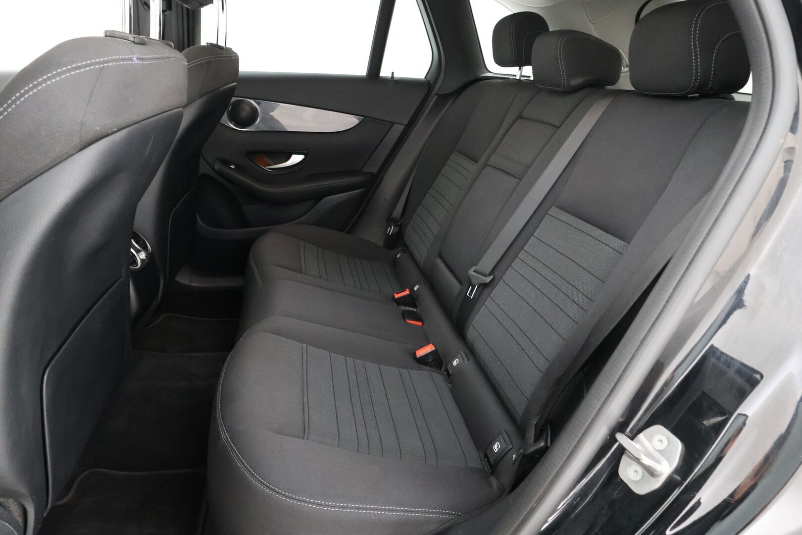Mercedes-Benz GLC 2020 300 e 4MATIC A Business EQ Power - | 2-om. Suomi-auto | Facelift | Digimittaristo | Vakkari | Peruutuskamera | Sähköluukku |
