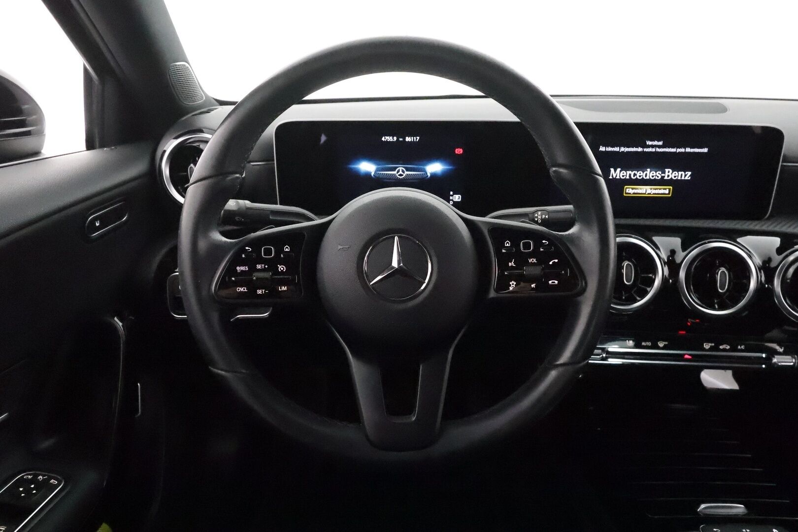 Mercedes-Benz A 2020 180 d A sedan Business Style **1-om Suomi-auto / Sporttipenkit / Digimittaristo / P.kamera / Vakkari**