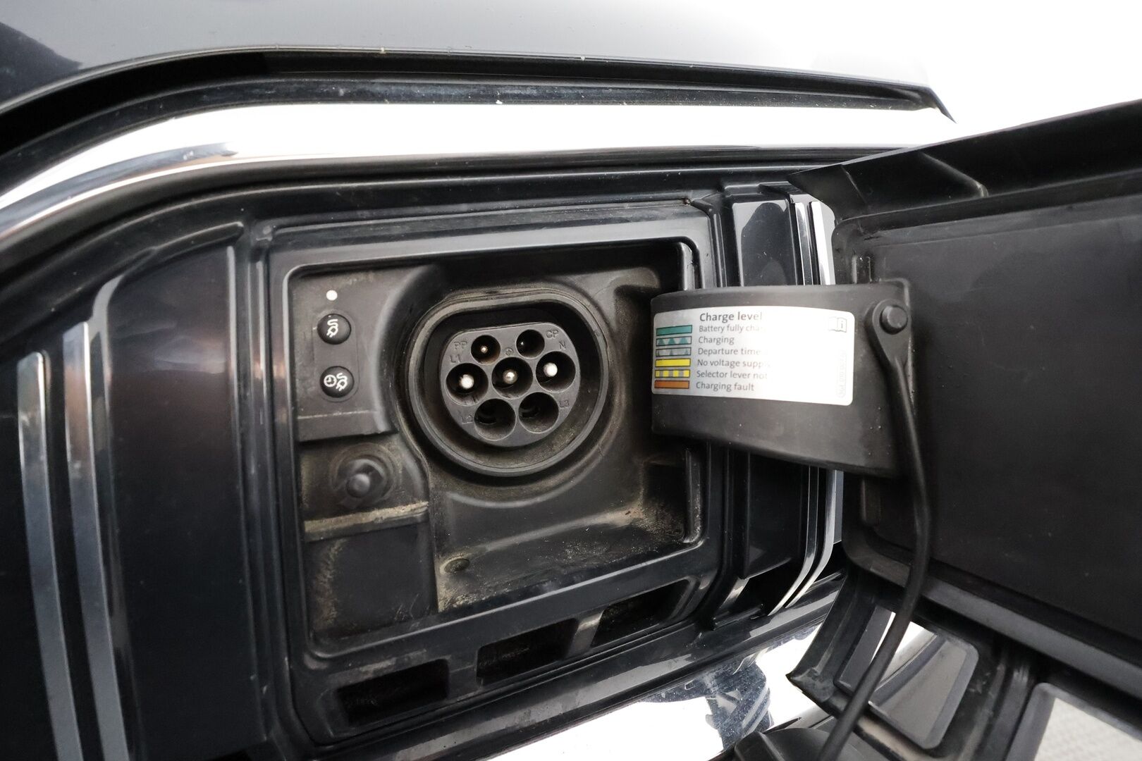 Skoda Superb 2020 1,4 TSI PHEV Style iV DSG * Webasto / Koukku / ACC / Matrix-LED / P.kamera / Muistipenkki / Navi / Kaistavahti * - Suomi-auto / 2x Latauskaapelit / Kahdet renkaat / Merkkihuollot - HULLU BLACKWEEK KORKOTARJOUS 2,49%