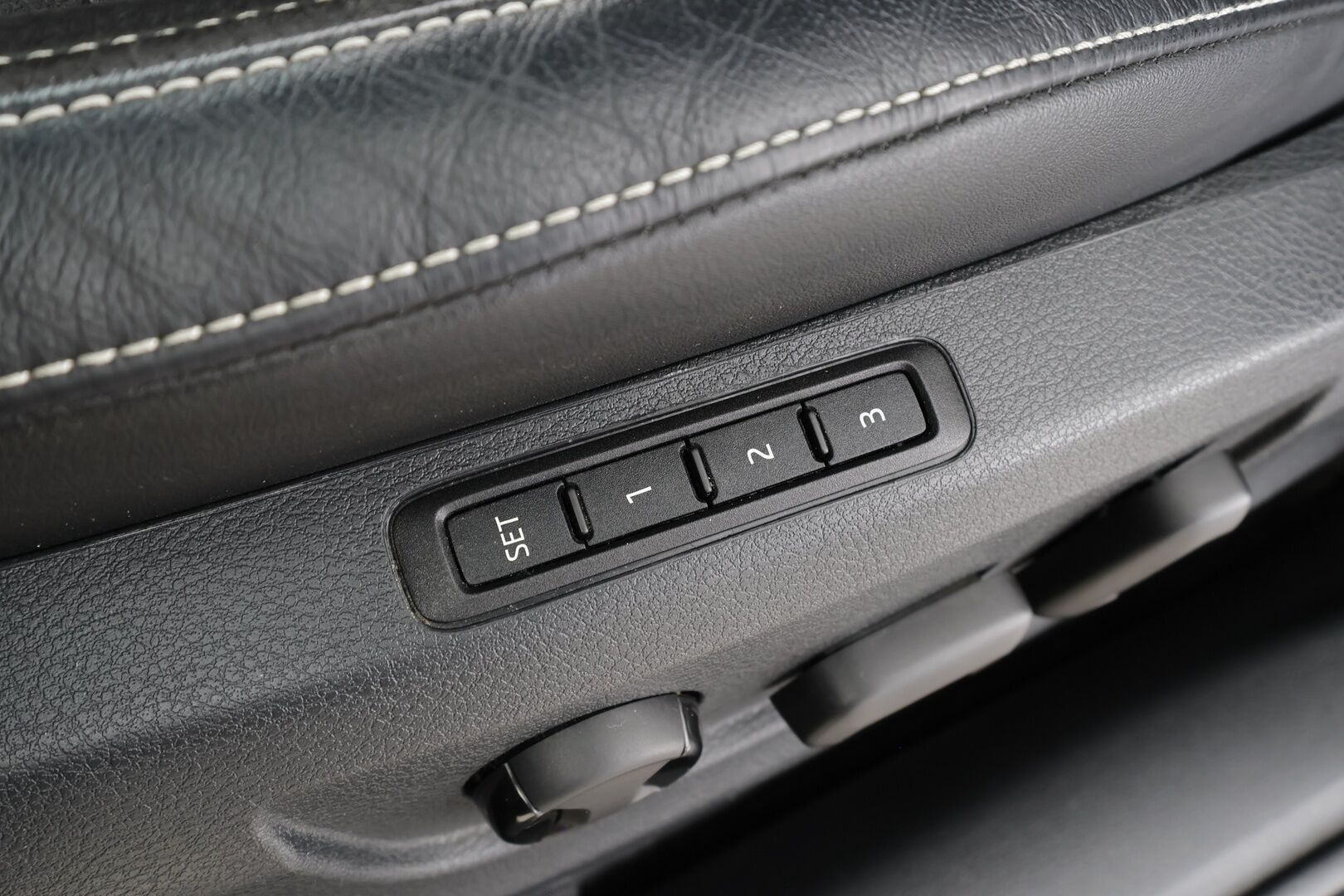 Skoda Superb 2020 1,4 TSI PHEV Style iV DSG * Webasto / Koukku / ACC / Matrix-LED / P.kamera / Muistipenkki / Navi / Kaistavahti * - Suomi-auto / 2x Latauskaapelit / Kahdet renkaat / Merkkihuollot - HULLU BLACKWEEK KORKOTARJOUS 2,49%