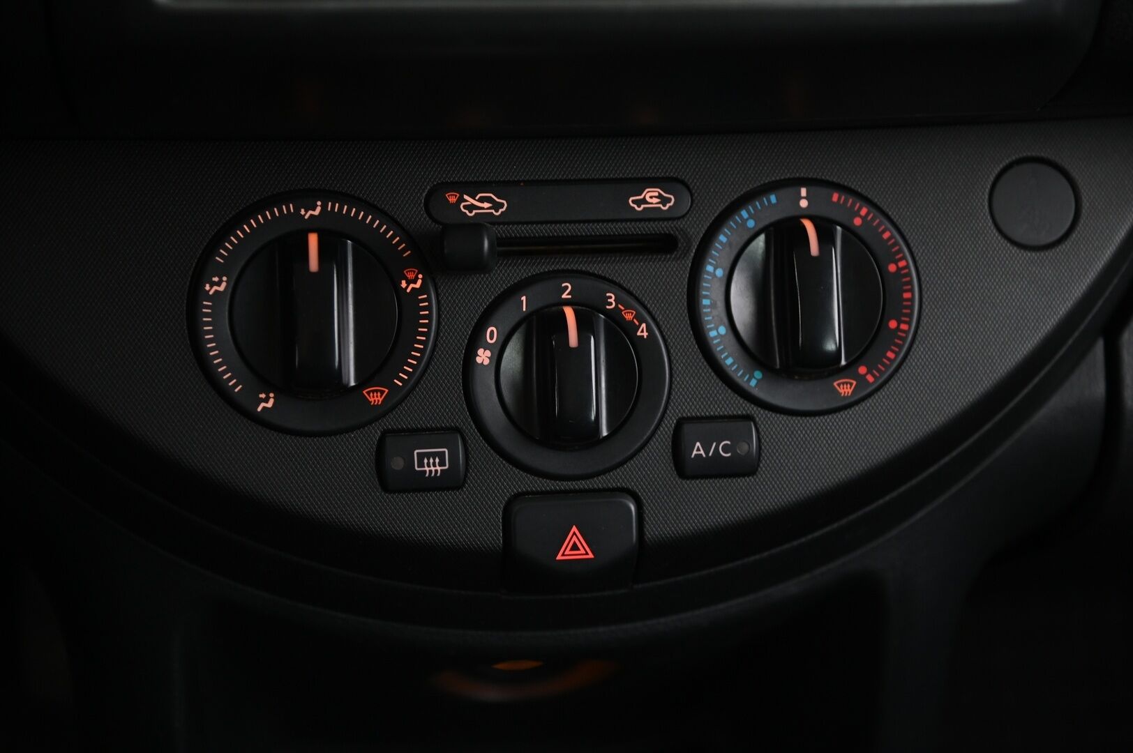 Nissan Note 2007 5D NOTE MPV 1.6 AUTOMATIC **Yritys Outlet - Myydään vain yrityksille * - *Yritys Outlet - Myydään vain yrityksille *