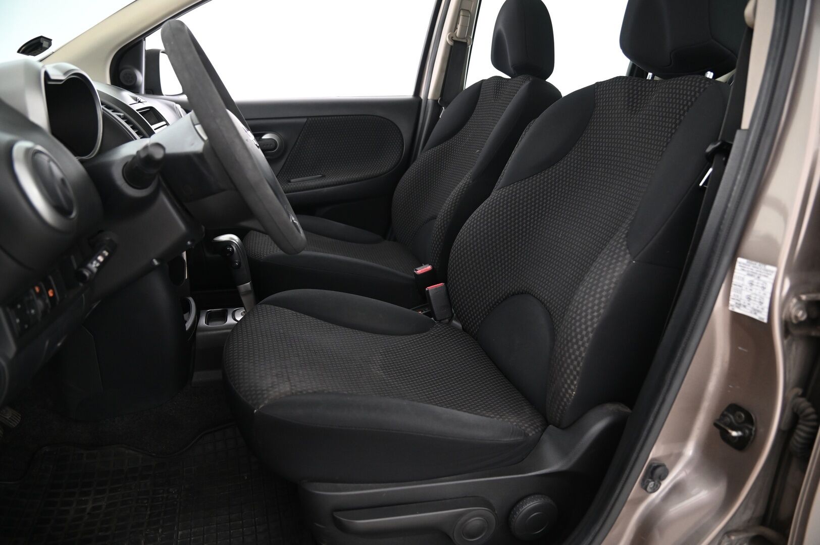 Nissan Note 2007 5D NOTE MPV 1.6 AUTOMATIC **Yritys Outlet - Myydään vain yrityksille * - *Yritys Outlet - Myydään vain yrityksille *