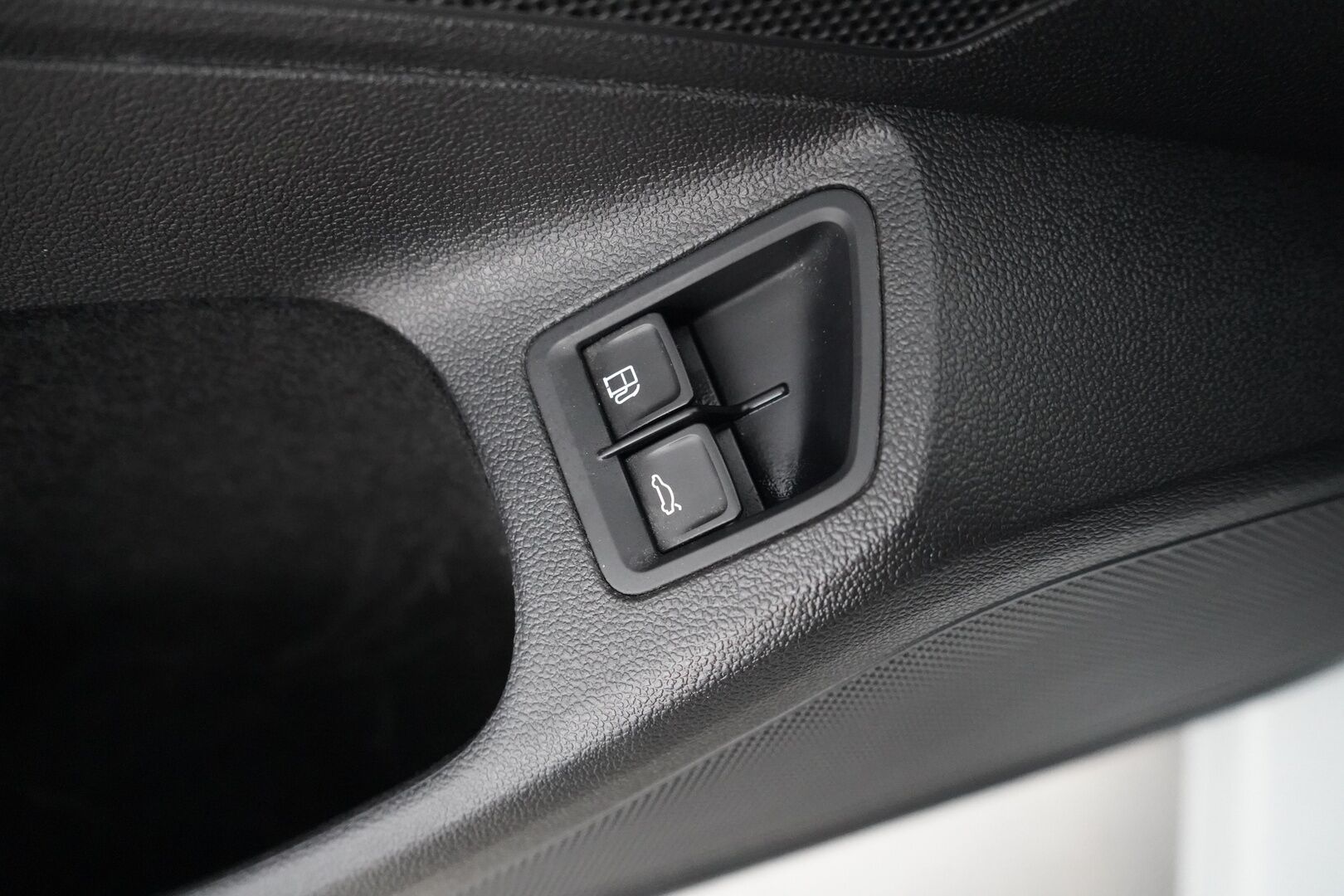 Volkswagen Passat 2016 Variant GTE Plug-In Hybrid 160 kW  DSG-aut *Webasto / Adapt.Vakkari  / P.Kamera / Nahka-Alcantara / Vetokoukku / Merkkihuollot! * - HUUTOKAUPAT.COM!