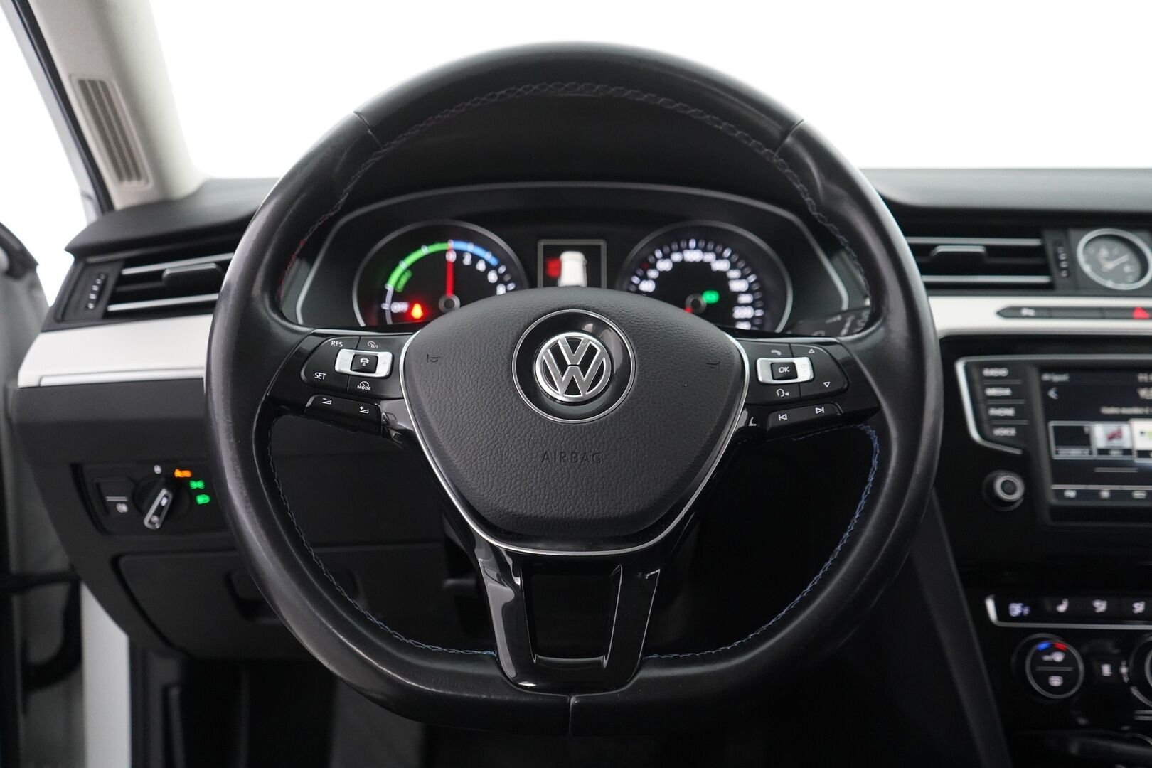 Volkswagen Passat 2016 Variant GTE Plug-In Hybrid 160 kW  DSG-aut *Webasto / Adapt.Vakkari  / P.Kamera / Nahka-Alcantara / Vetokoukku / Merkkihuollot! * - HUUTOKAUPAT.COM!