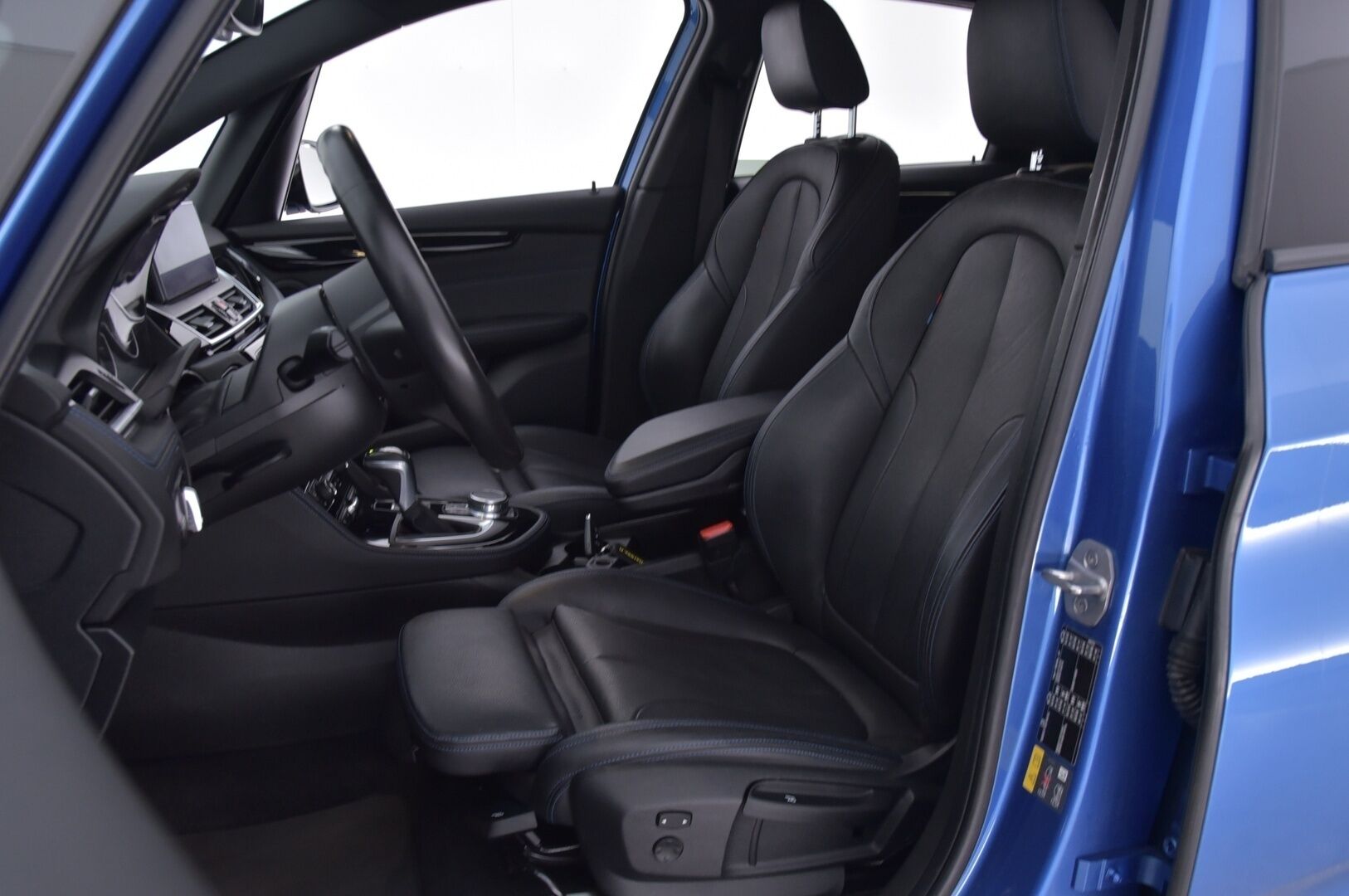 BMW 225 2018 F45 Active Tourer 225xe iPerformance M-Sport*ACC / HUD / Proff.navi / Apple carplay / Keyless* - *Nahka sporttipenkit / 2x renkaat ja alumiini vanteet*