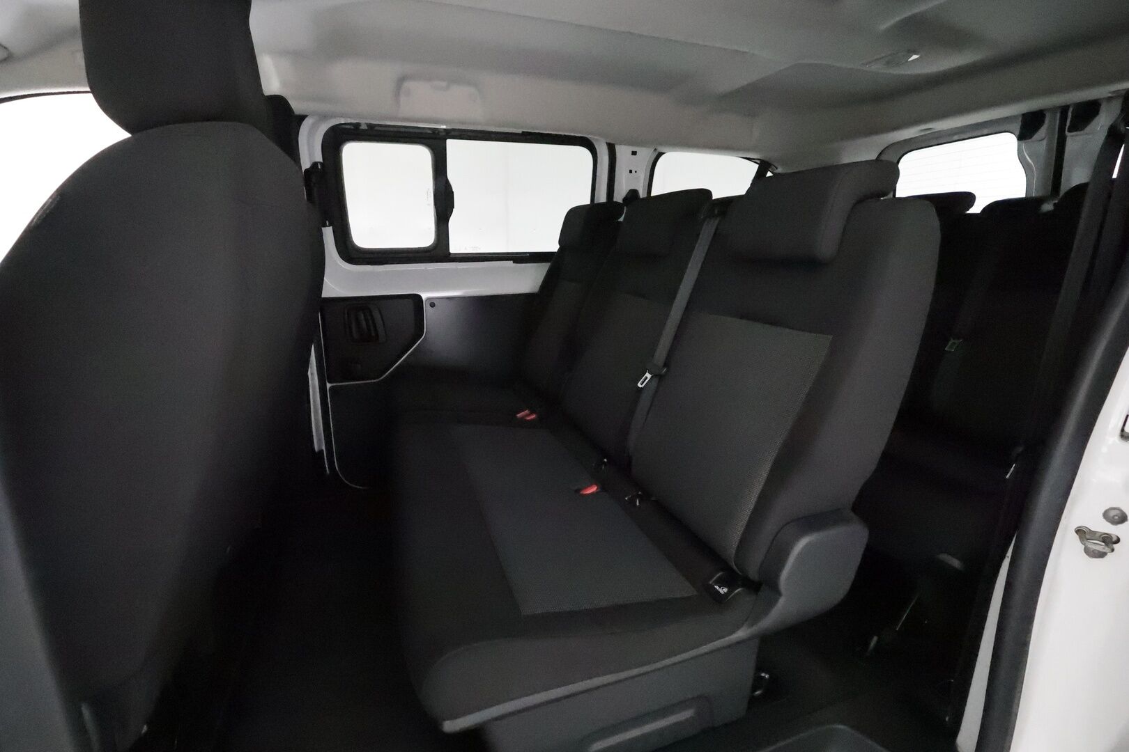 Toyota Proace Verso 2020 Kombi L1 1,5 D 120 **Webasto / P.kamera /  Vakkari / Ilmastointi / Digitaalinen taustapeili / Bluetooth** - 1-om Suomi-auto / Kahdet Renkaat / Merkkihuollettu!