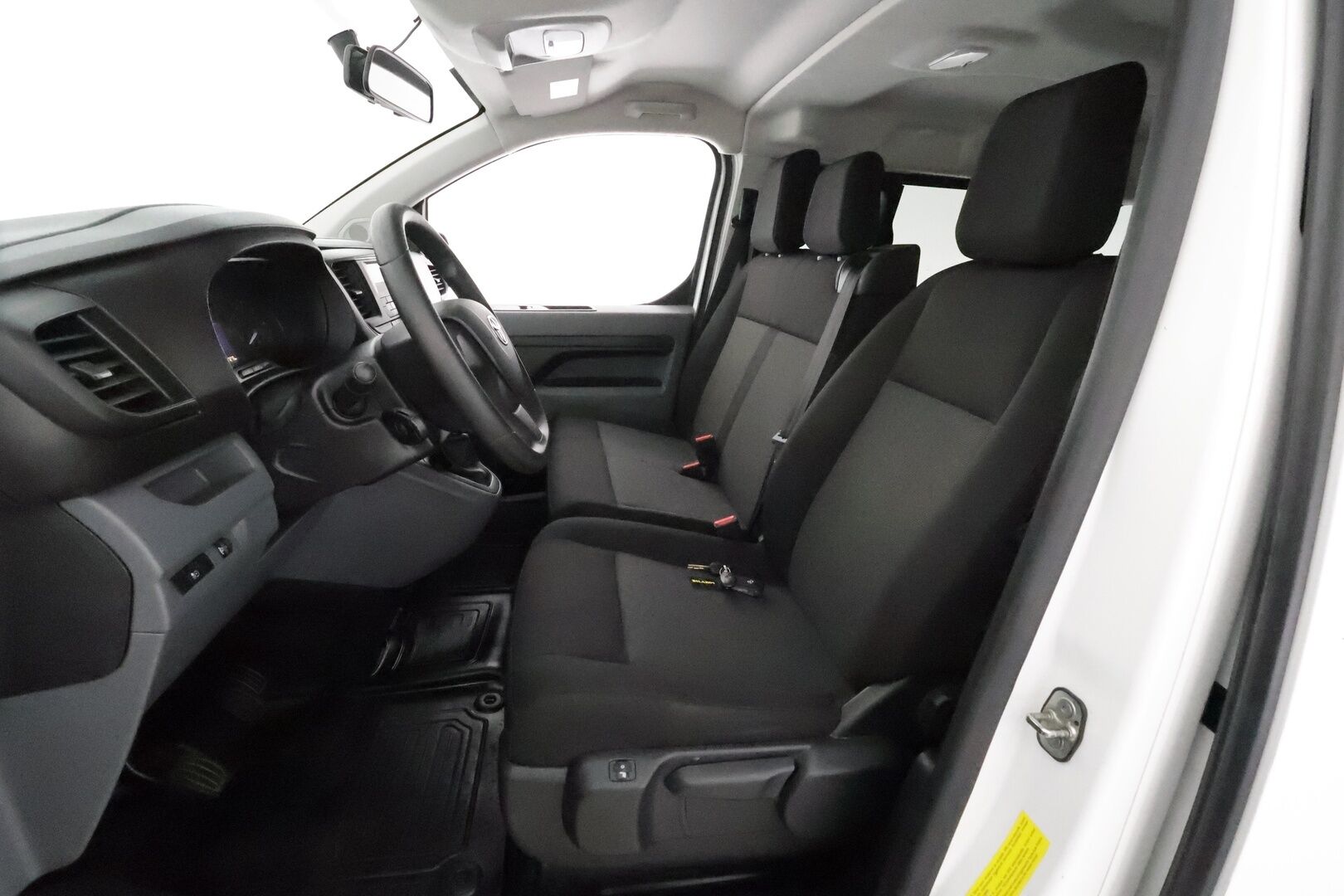 Toyota Proace Verso 2020 Kombi L1 1,5 D 120 **Webasto / P.kamera /  Vakkari / Ilmastointi / Digitaalinen taustapeili / Bluetooth** - 1-om Suomi-auto / Kahdet Renkaat / Merkkihuollettu!