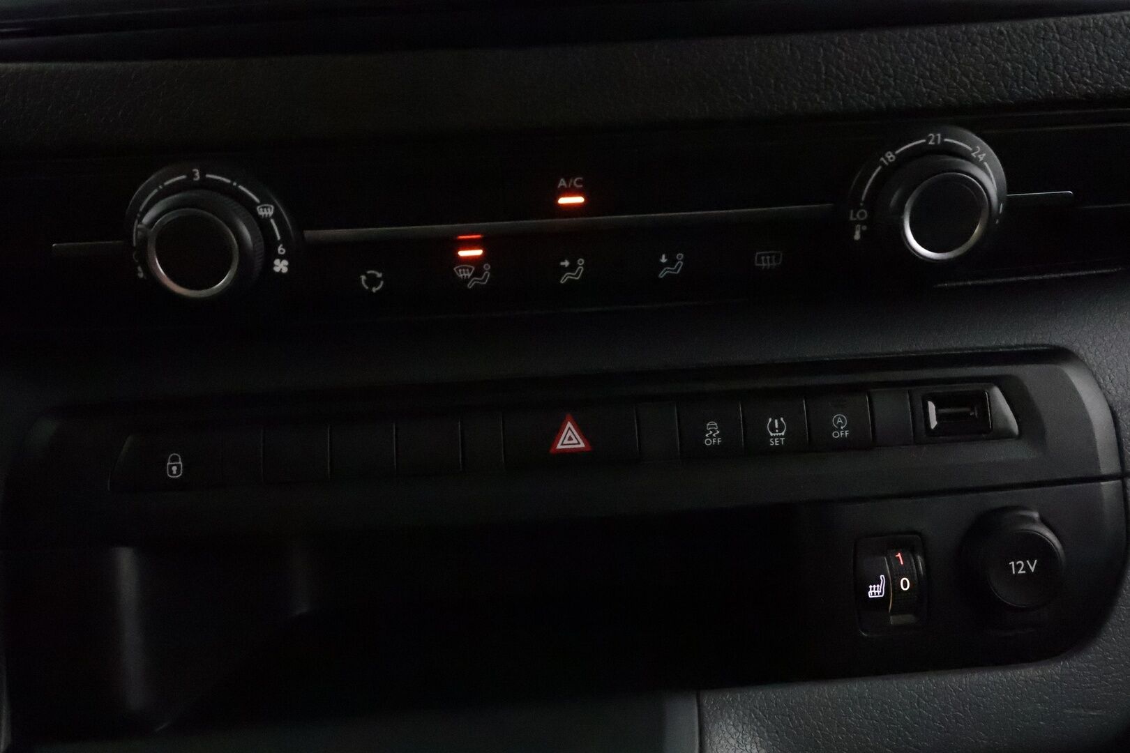 Toyota Proace Verso 2020 Kombi L1 1,5 D 120 **Webasto / P.kamera /  Vakkari / Ilmastointi / Digitaalinen taustapeili / Bluetooth** - 1-om Suomi-auto / Kahdet Renkaat / Merkkihuollettu!