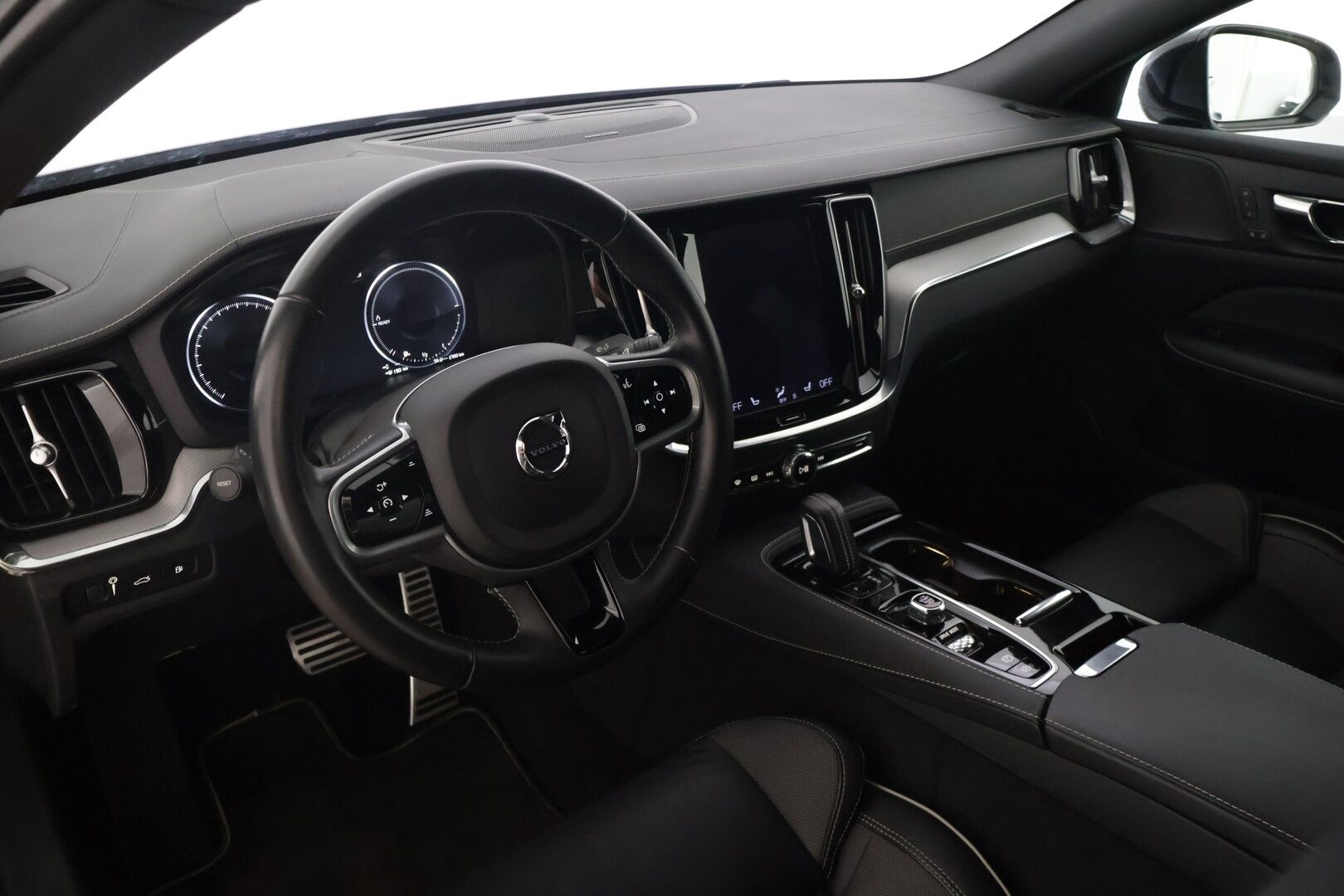 Volvo S60 2021 T8 TwE AWD Business Polestar Engineered aut - | Suomi-auto | ACC | Webasto | H&K | KeylessGo | Muistipenkit | Navi | Kamera | Merkkikirja |