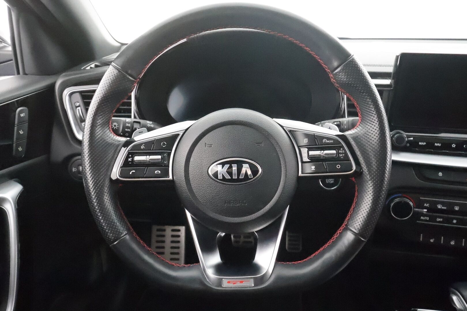 Kia ProCeed 2021 1,6 T-GDI ISG 204hv GT Business Premium SB DCT A/T * ACC / P.kamera / JBL / Panorama / Muistipenkki / Navi * - Suomi-auto / Kahdet renkaat aluvanteilla 