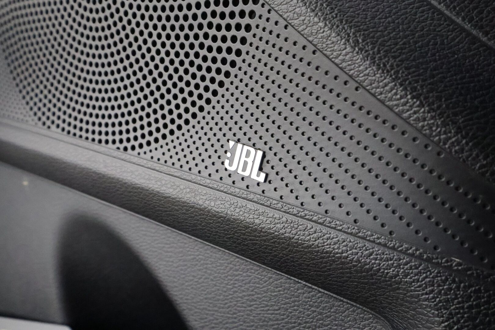 Kia ProCeed 2021 1,6 T-GDI ISG 204hv GT Business Premium SB DCT A/T * ACC / P.kamera / JBL / Panorama / Muistipenkki / Navi * - Suomi-auto / Kahdet renkaat aluvanteilla 